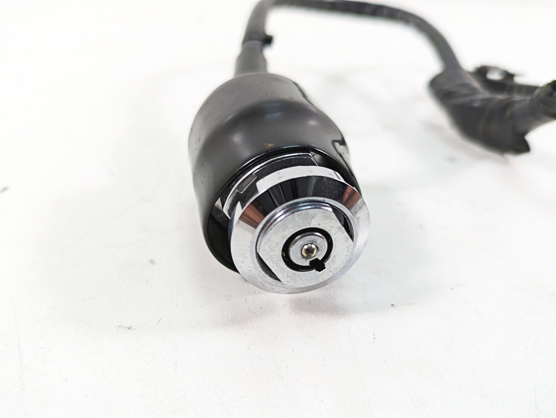 1999 Harley Dyna FXDL Low Rider Ignition Switch Steering Lock -Read 71428-90B {{ shop.shopifyCountryName }} - Mototech271