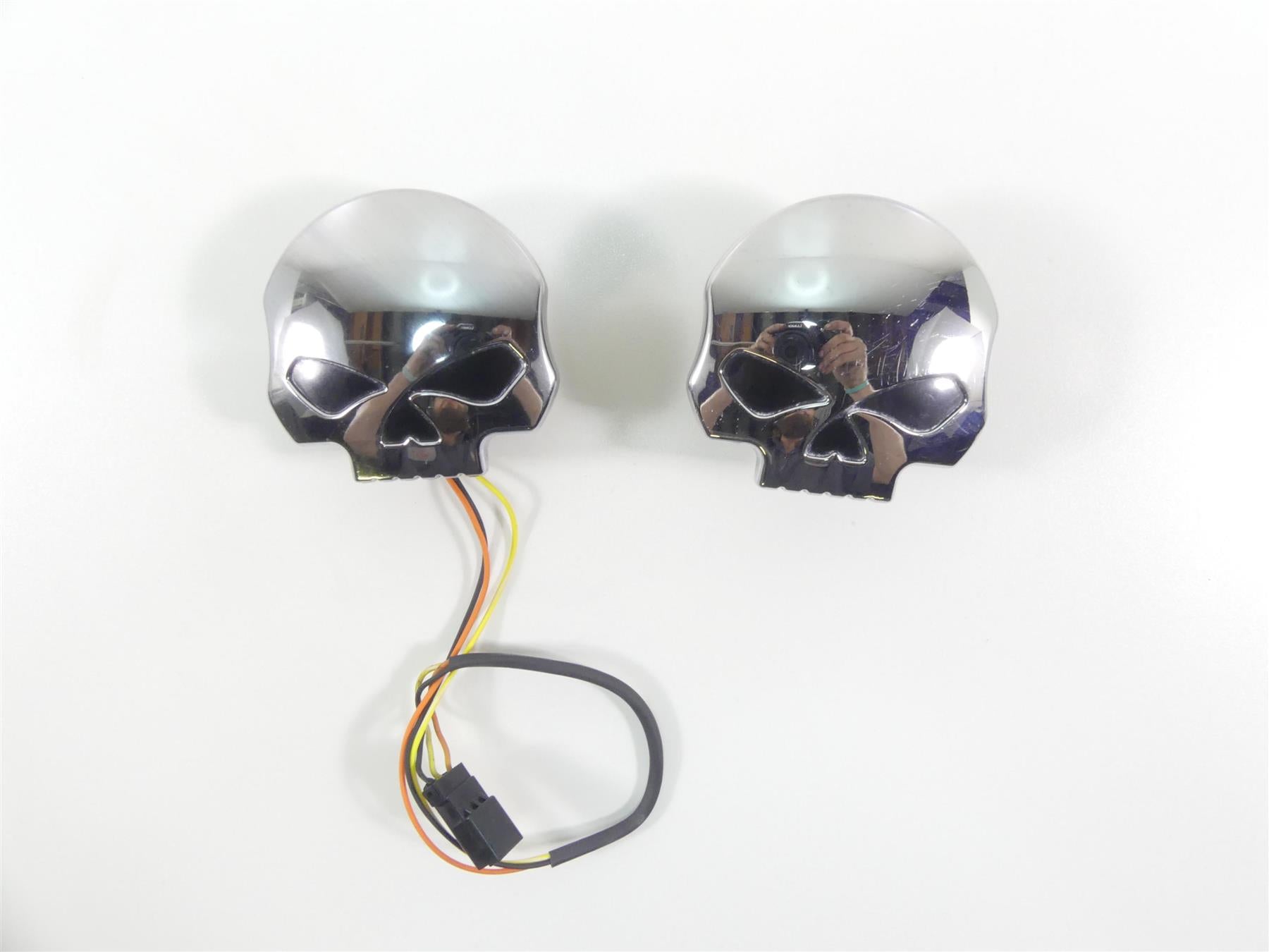 2008 Harley Softail FLSTSB Cross Bones W.G. Skull Fuel Gauge Tank Cap 75098-08A {{ shop.shopifyCountryName }} - Mototech271