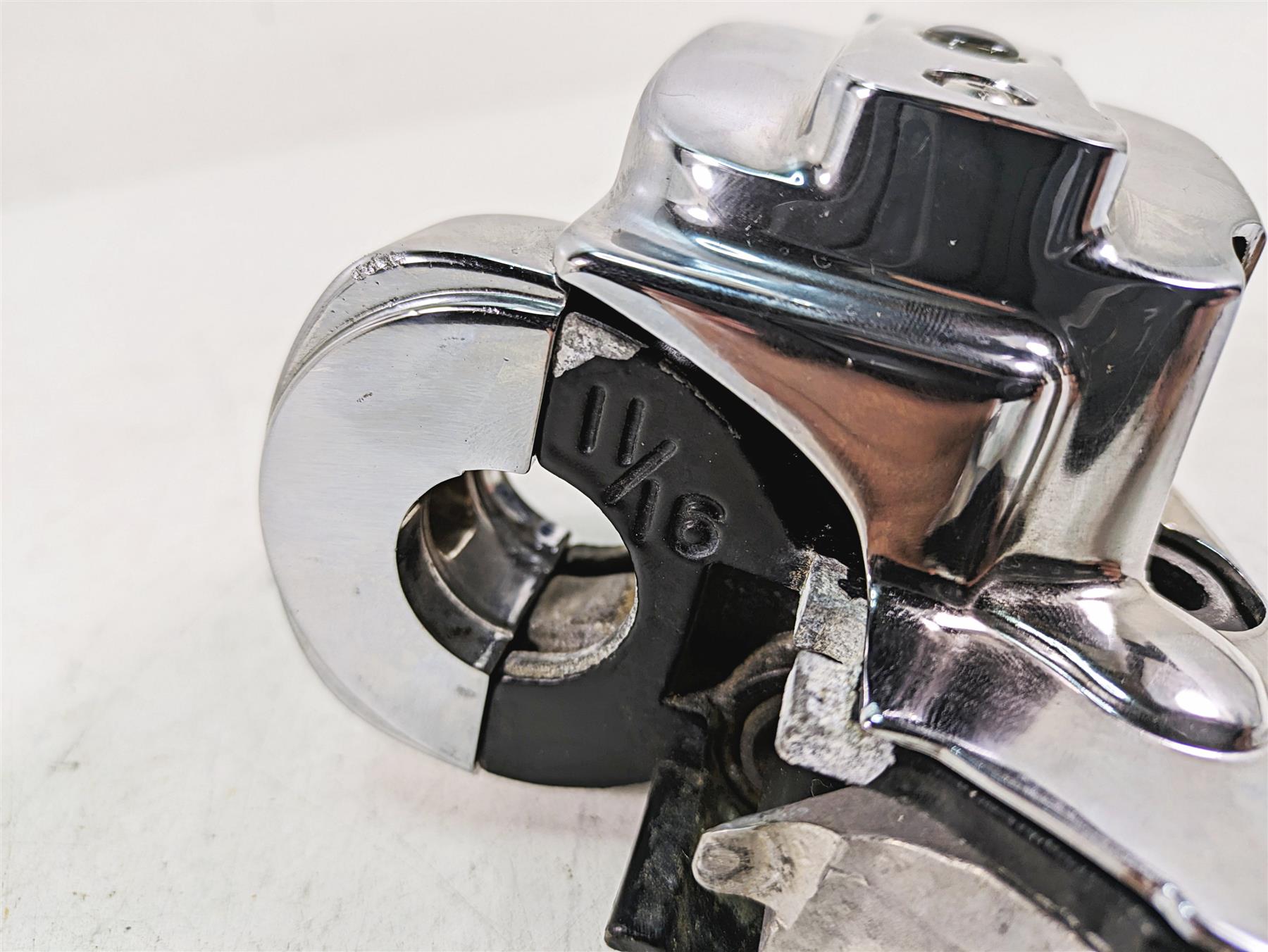 1999 Harley Touring FLHTC Electra Glide Front Brake Master Cylinder 11/ 41700737 {{ shop.shopifyCountryName }} - Mototech271