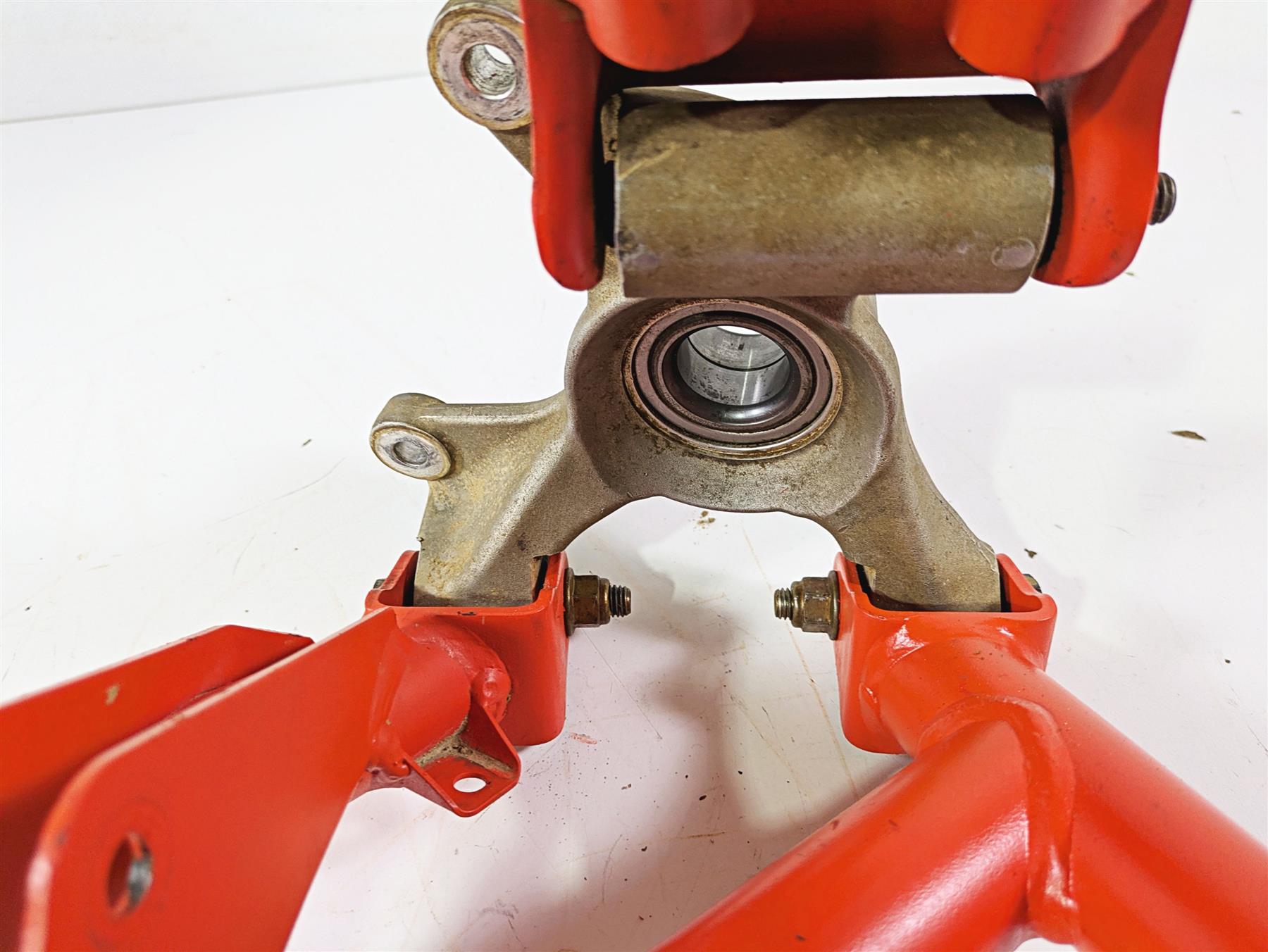 2022 Can-Am Defender XMR HD10 Rear Left Control Arm Knee Magma Red 706004549 {{ shop.shopifyCountryName }} - Mototech271