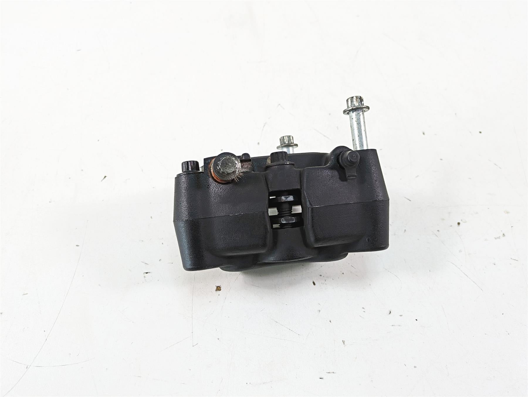 2013 Harley Softail FLSTC Heritage Classic Front Brake Caliper 46356-11 {{ shop.shopifyCountryName }} - Mototech271