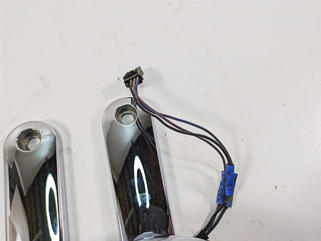 2006 Harley Touring FLHXI Street Glide Front Blinker Turn Signal Set 69278-06 {{ shop.shopifyCountryName }} - Mototech271