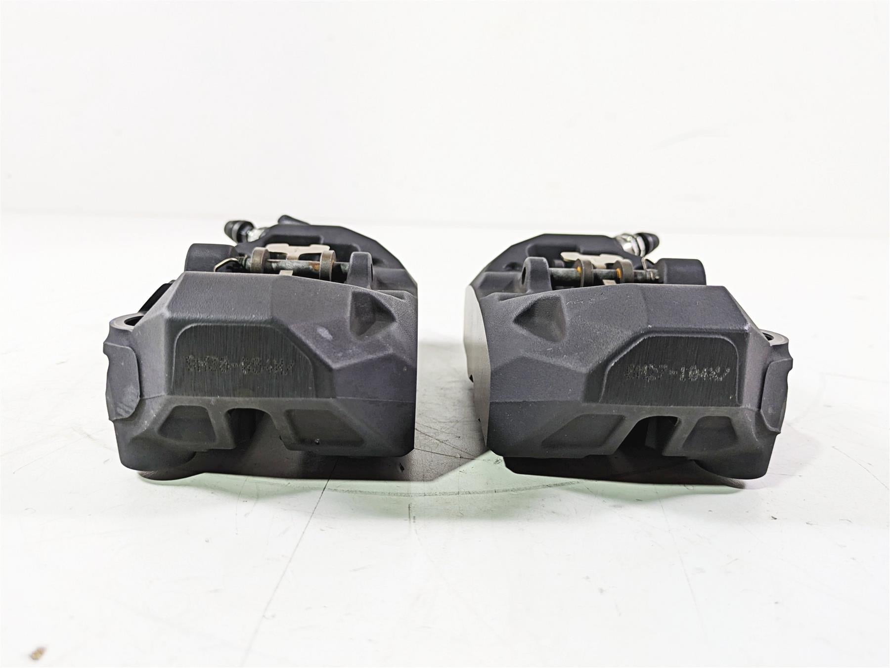 2019 BMW S1000XR K49 Front Brake Caliper Set Brembo 34118556205 34118556206 {{ shop.shopifyCountryName }} - Mototech271