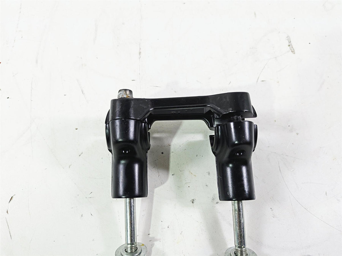 2018 Ducati Hypermotard 939 SP Handlebar Riser Holder Set 36011451AA {{ shop.shopifyCountryName }} - Mototech271