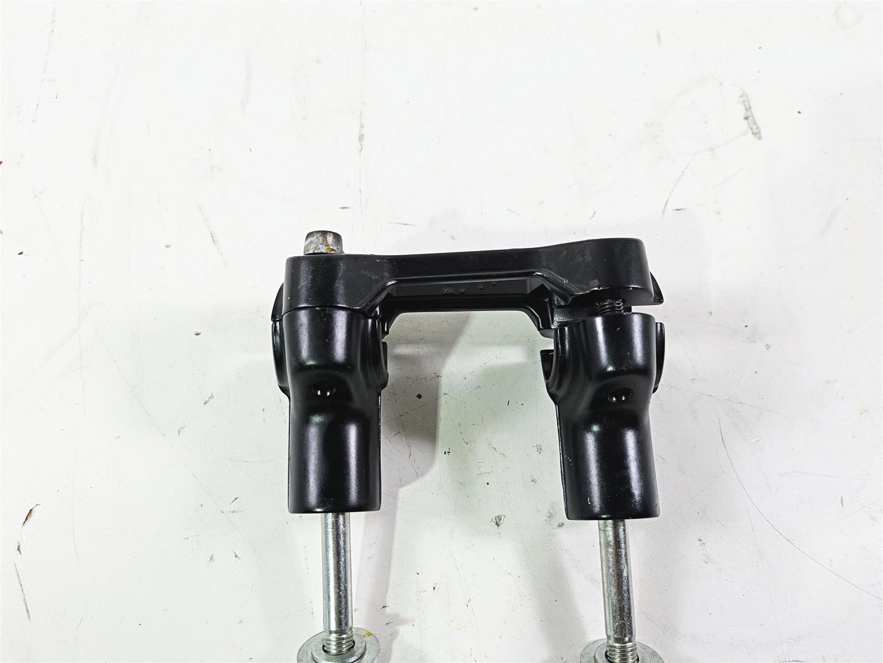 2018 Ducati Hypermotard 939 SP Handlebar Riser Holder Set 36011451AA {{ shop.shopifyCountryName }} - Mototech271