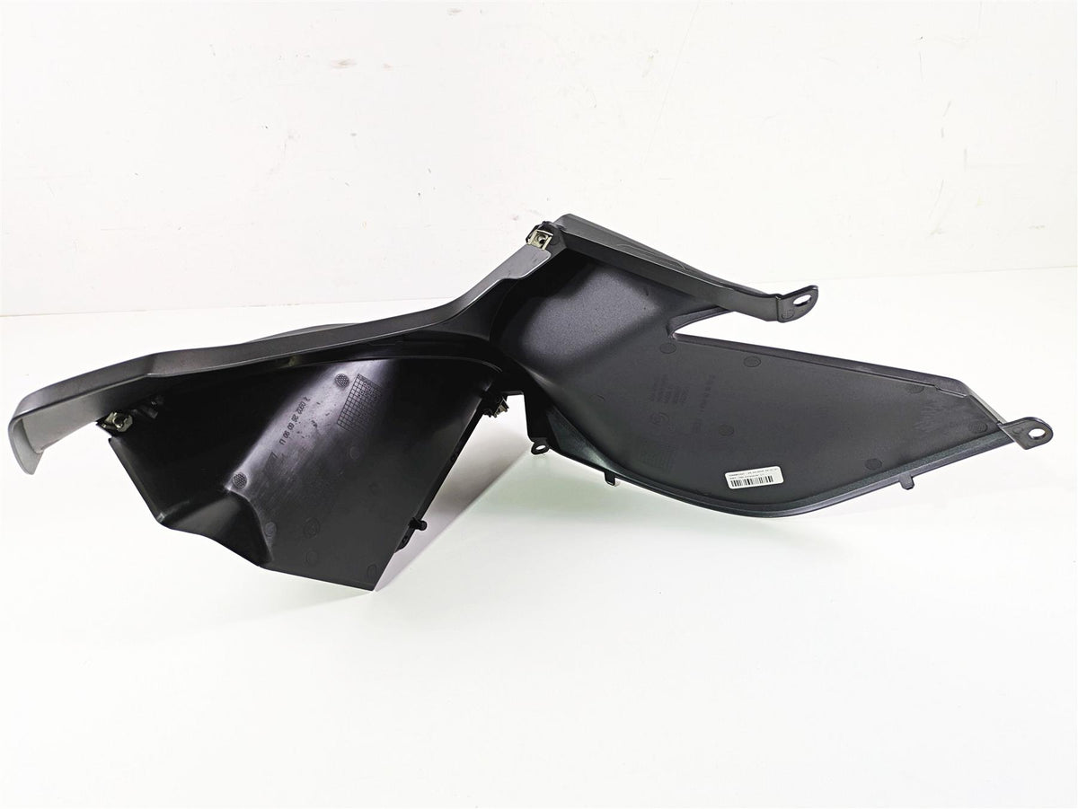2019 BMW R1250RT K52 Left Intake Fairing Cover Fairing Cowl 46638533581 {{ shop.shopifyCountryName }} - Mototech271