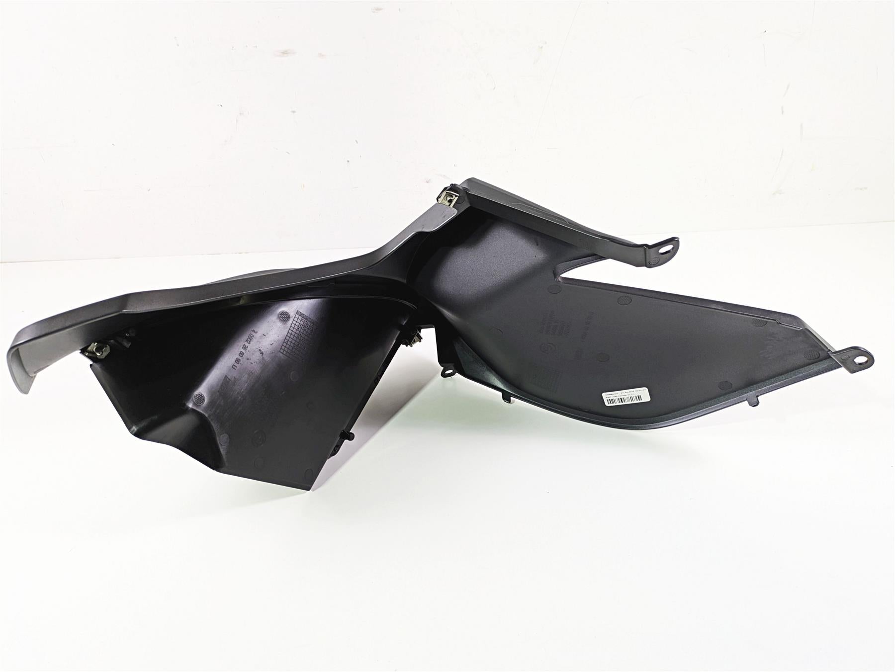 2019 BMW R1250RT K52 Left Intake Fairing Cover Fairing Cowl 46638533581 {{ shop.shopifyCountryName }} - Mototech271