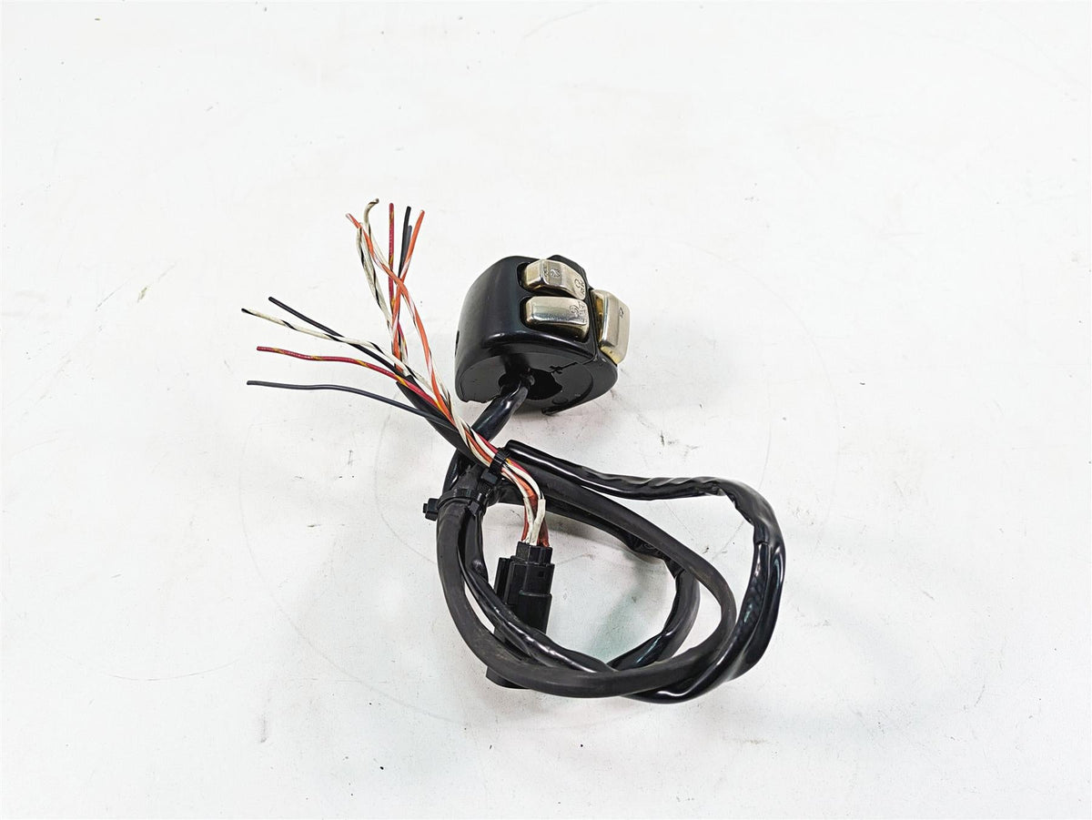 2009 Harley FXDC Dyna Super Glide Custom Right Hand Control Switch Read 71684-06 {{ shop.shopifyCountryName }} - Mototech271