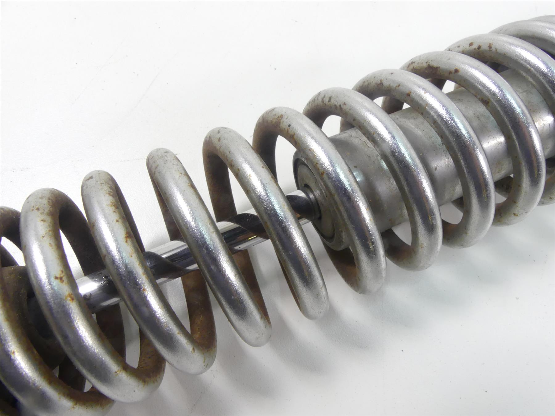 1980 Honda CB750C Custom Rear 13" Showa Shock Set 425-5 52400-425-732 {{ shop.shopifyCountryName }} - Mototech271