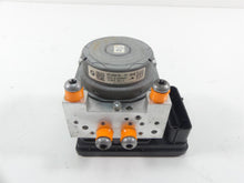 Load image into Gallery viewer, 2014 BMW R1200GS K50 Abs Brake Pump Pressure Module  34518561705 8536819 | Mototech271
