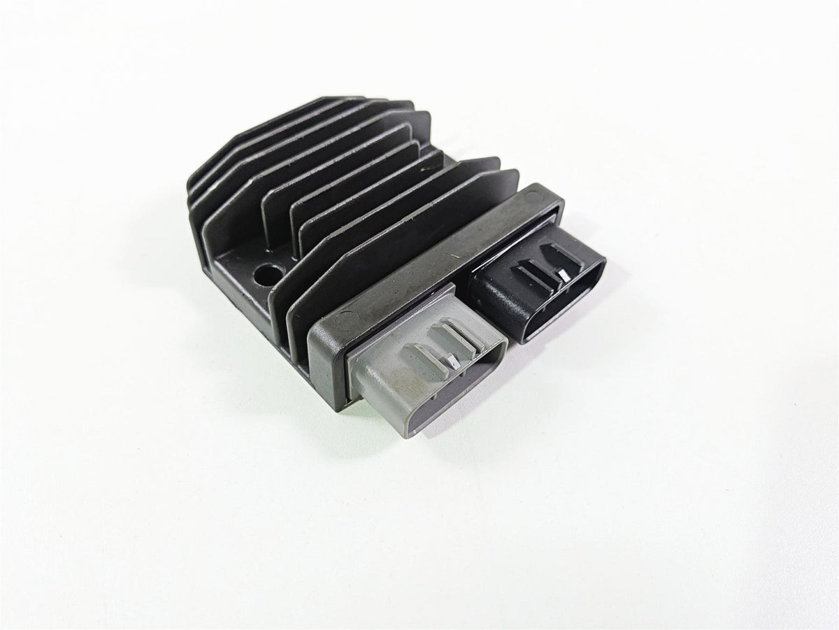 2023 Suzuki GSX1300 RR Hayabusa Rectifier Voltage Regulator FH027BA 32800-26J10 {{ shop.shopifyCountryName }} - Mototech271