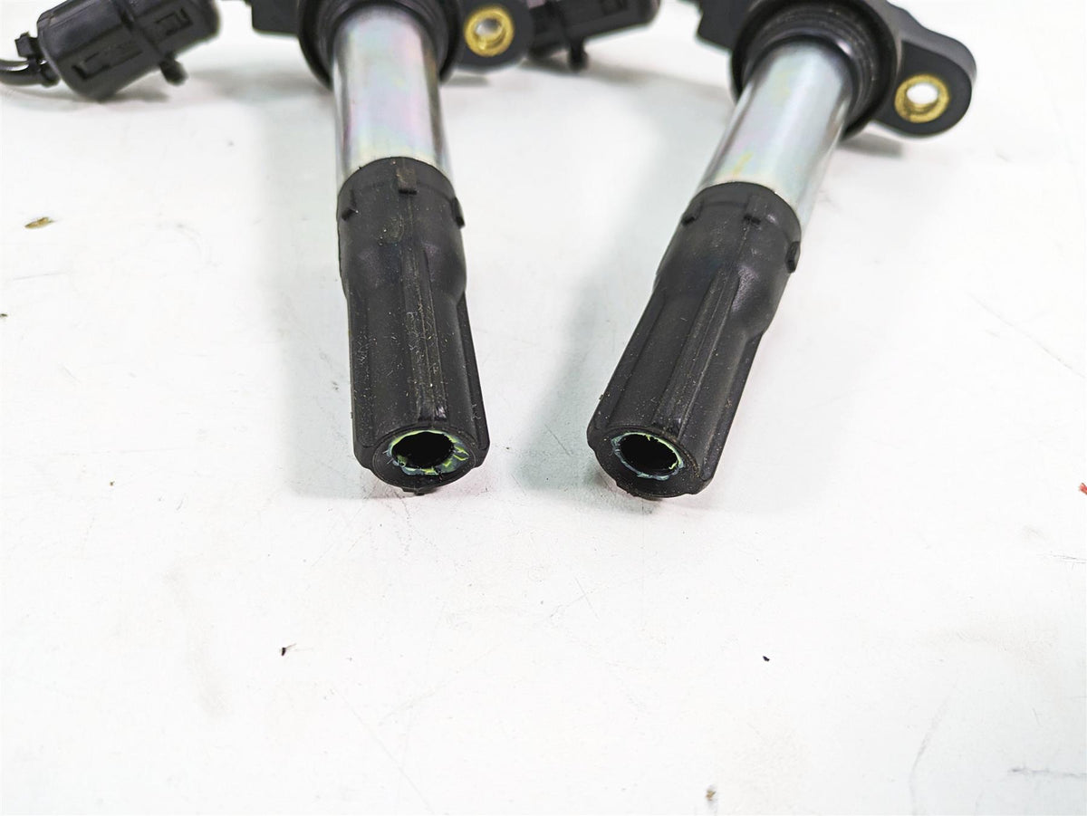 2020 Aprilia Tuono V4 Factory Stick Ignition Coil Set Eldor 776mi 857084 857501 {{ shop.shopifyCountryName }} - Mototech271