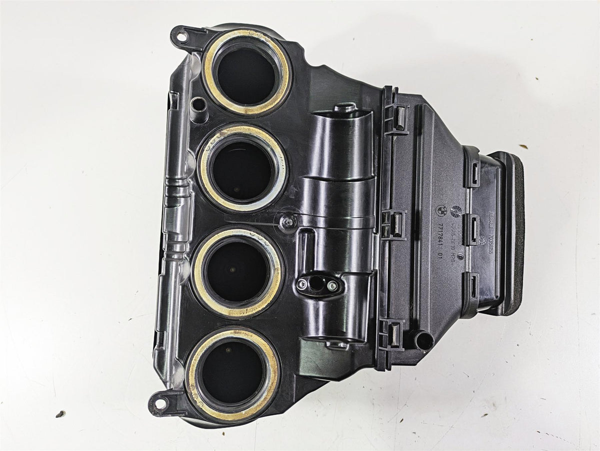 2016 BMW S1000RR K46 Air Box Cleaner Breather & Injectors 13718561315 {{ shop.shopifyCountryName }} - Mototech271