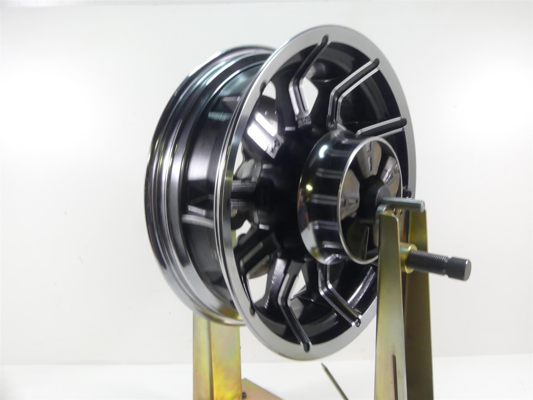 2014 Harley Touring FLHTK Electra Glide Rear 16x5 Impeller Wheel Rim 40900391 {{ shop.shopifyCountryName }} - Mototech271