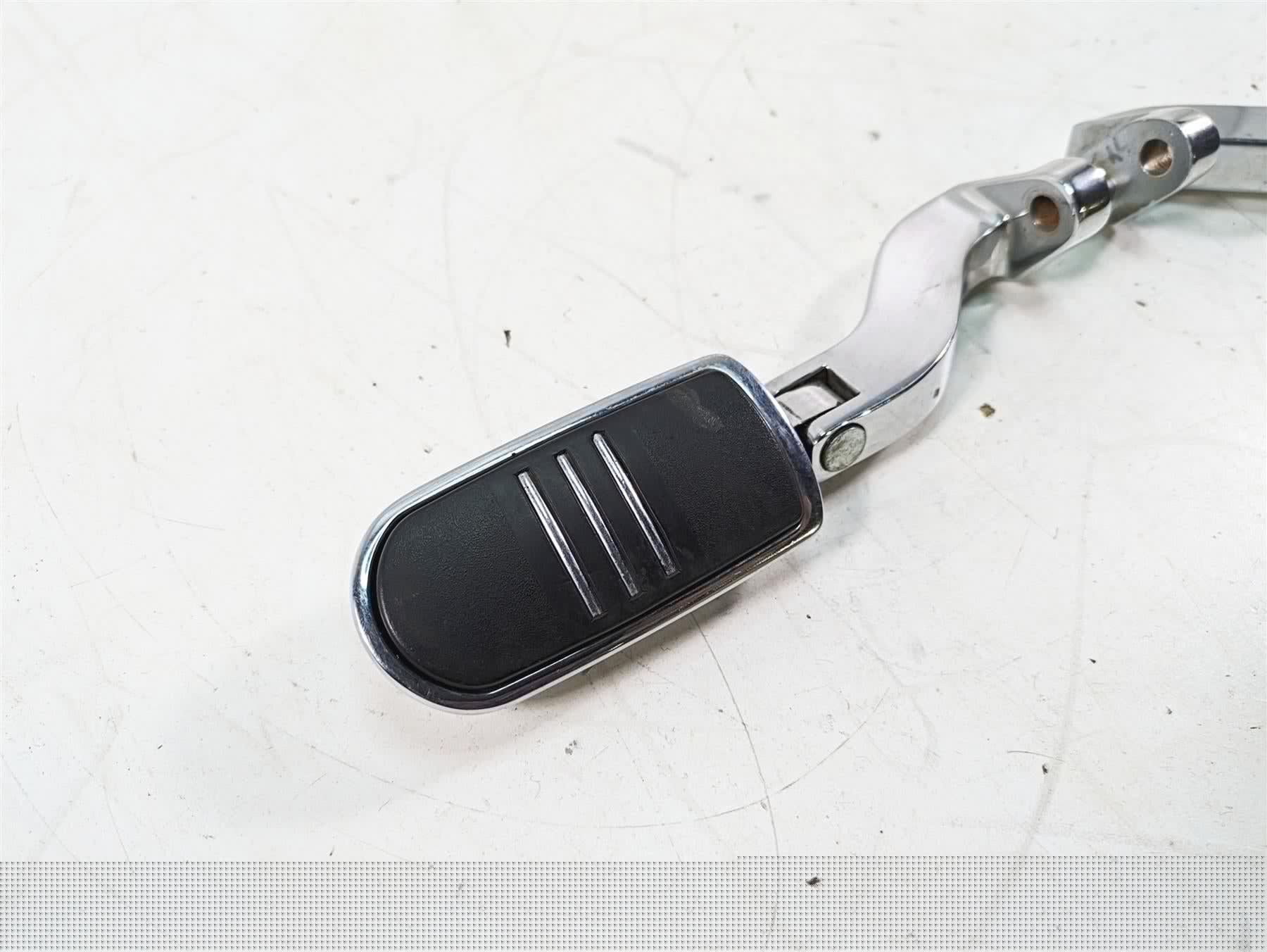 2013 Harley Softail FLSTFB Fat Boy Lo Passenger Footpeg Foot Peg Set 33048-72 {{ shop.shopifyCountryName }} - Mototech271