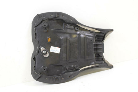 2009 Triumph Daytona 675 Front Rider Driver Seat Saddle T2306402 {{ shop.shopifyCountryName }} - Mototech271