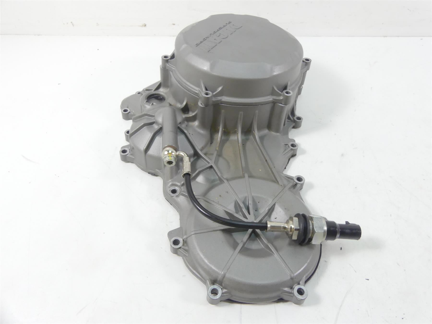 2020 Ducati Panigale V2 Engine Motor Side Clutch Cover 24311491A 24321531A {{ shop.shopifyCountryName }} - Mototech271