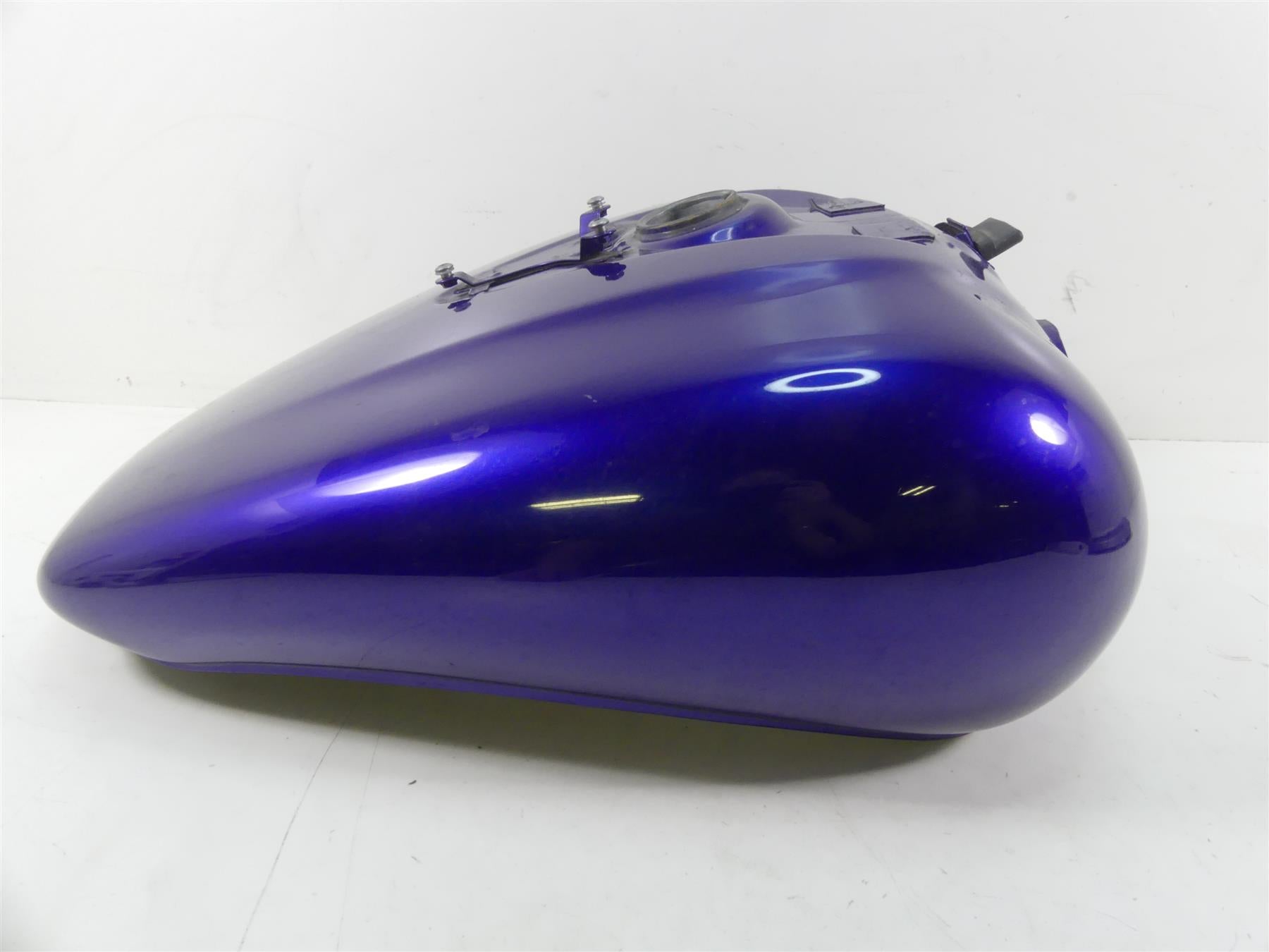 2003 Honda VTX1800R Fuel Gas Petrol Tank Reservoir - Read 17520-MCV-670Z {{ shop.shopifyCountryName }} - Mototech271