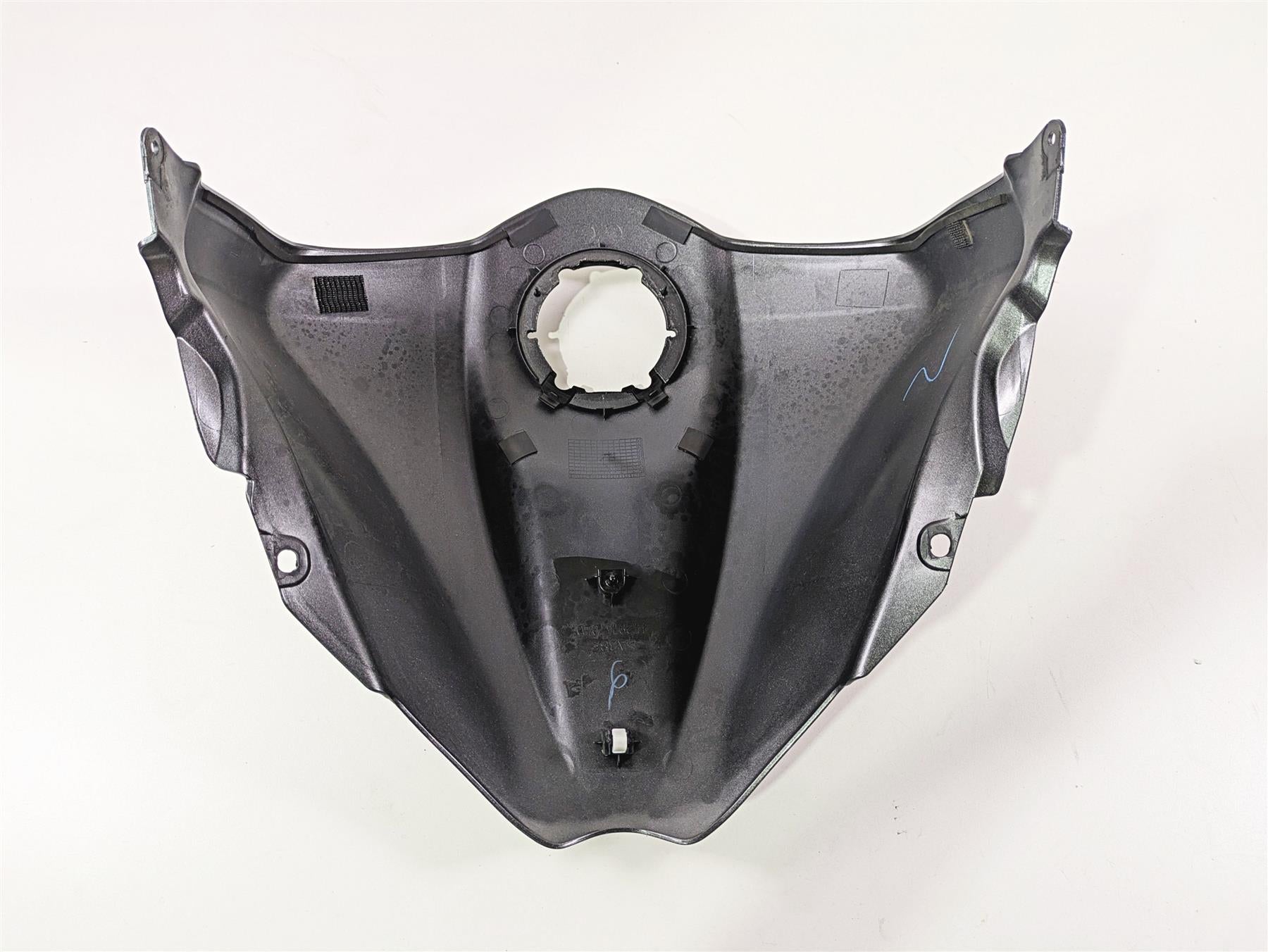 2023 Suzuki GSX1300 RR Hayabusa Fuel Gas Tank Cover Fairing 44291-10L0 {{ shop.shopifyCountryName }} - Mototech271