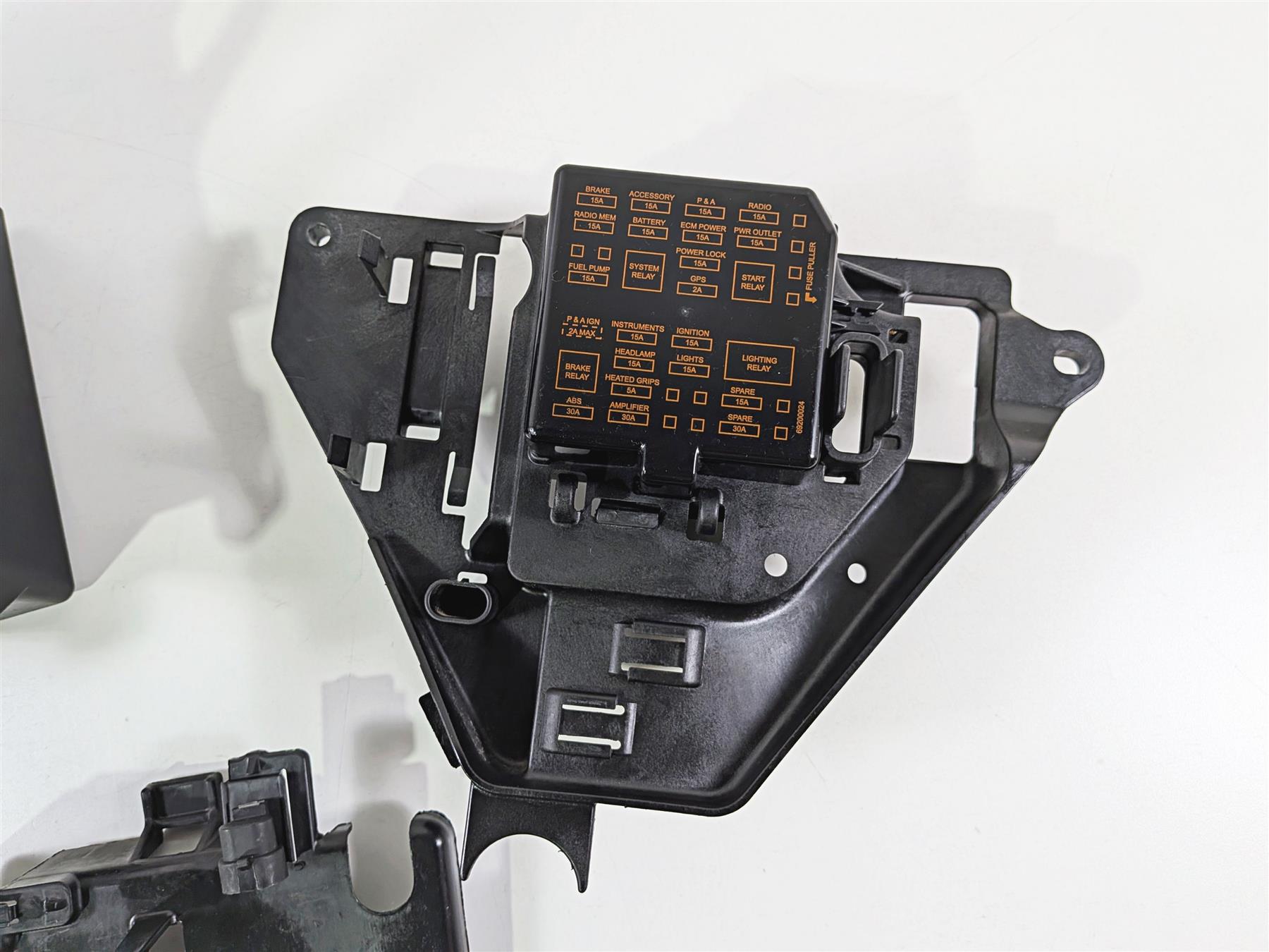2011 Harley Touring FLHTCU CVO Electra Glide Battery Electric Tray Set 66281-09B-Mototech271