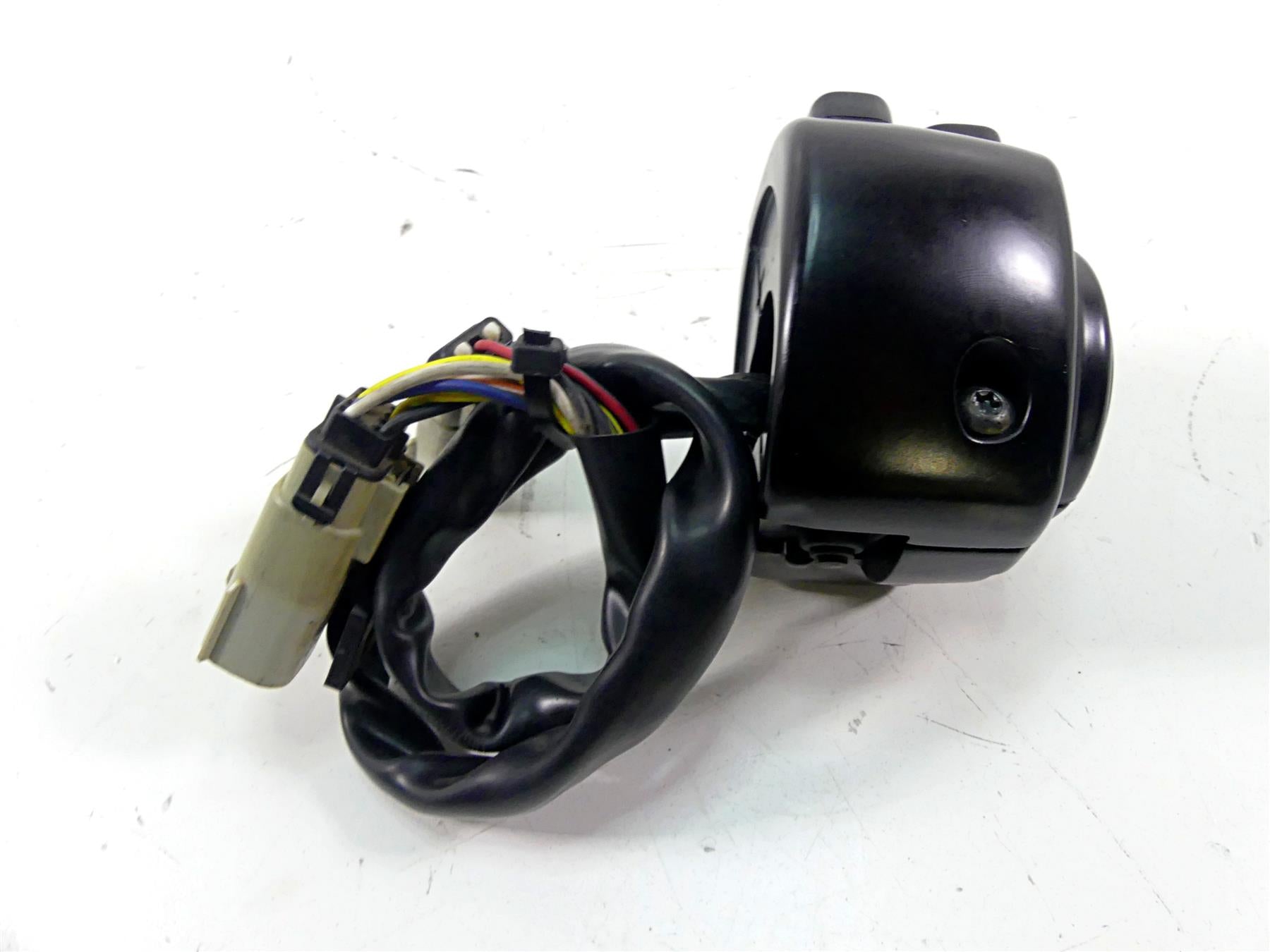 2007 Harley Touring FLHRC Road King Left Hand Cruise Control Switch 71682-06A {{ shop.shopifyCountryName }} - Mototech271