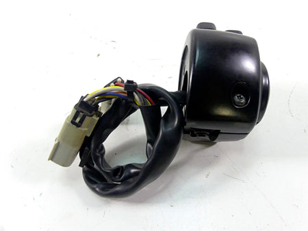2007 Harley Touring FLHRC Road King Left Hand Cruise Control Switch 71682-06A {{ shop.shopifyCountryName }} - Mototech271