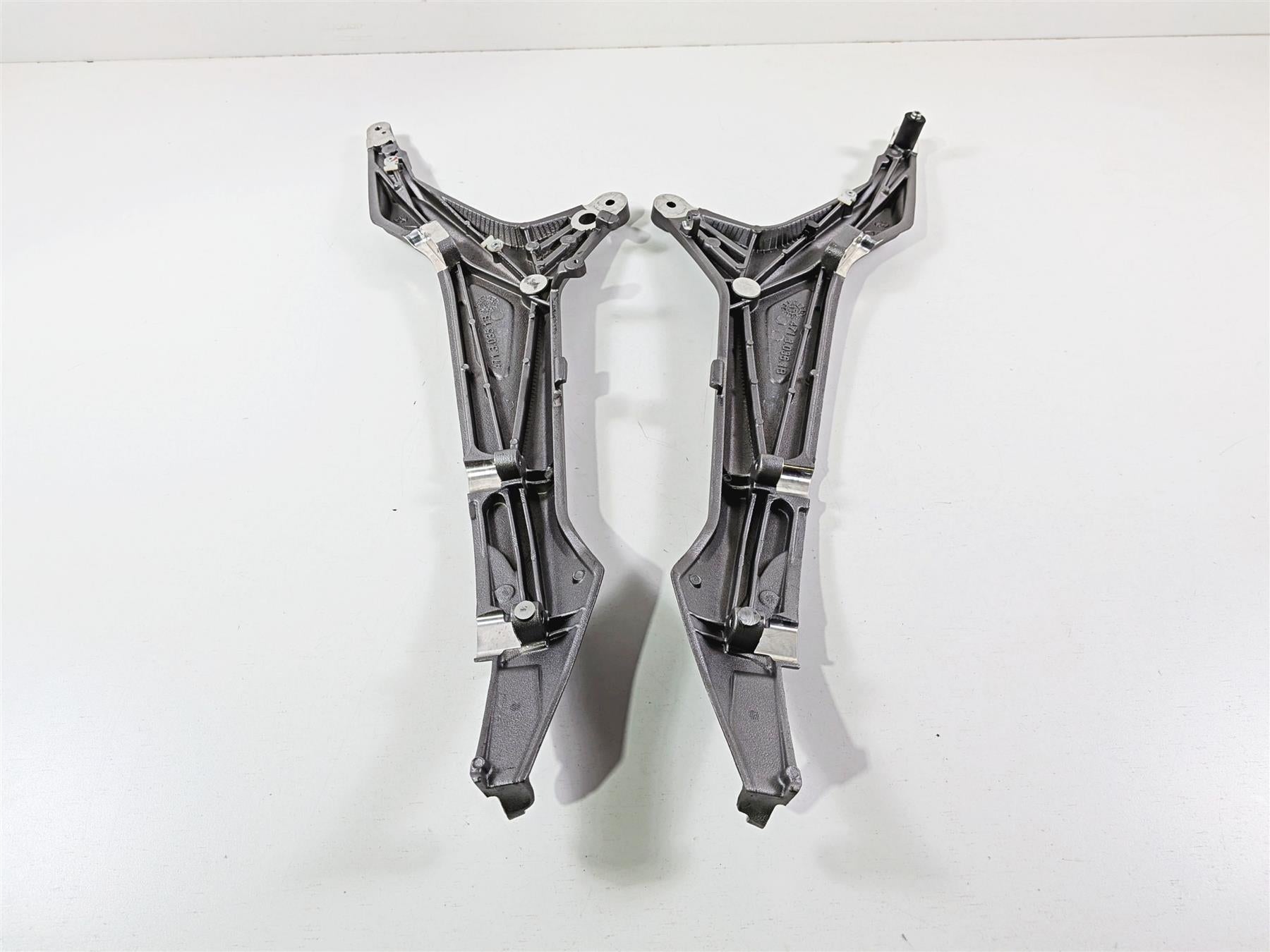 2016 Ducati Hypermotard 939 SP Subframe Sub Frame Set 47110351BA 47110361BA-Mototech271