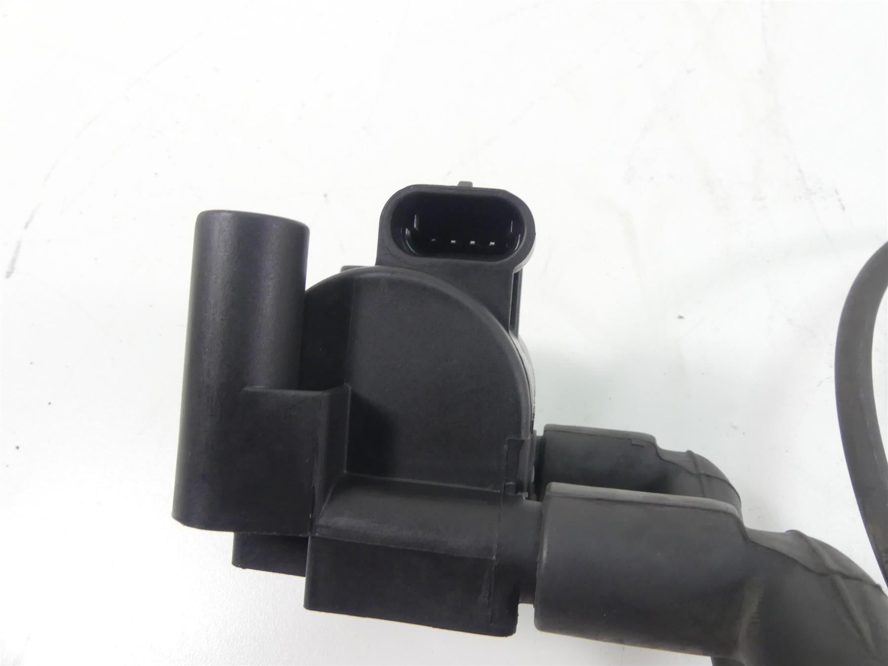 2011 Harley Touring FLTRU Road Glide Delphi Ignition Coil Wires Plugs 31696-07A {{ shop.shopifyCountryName }} - Mototech271