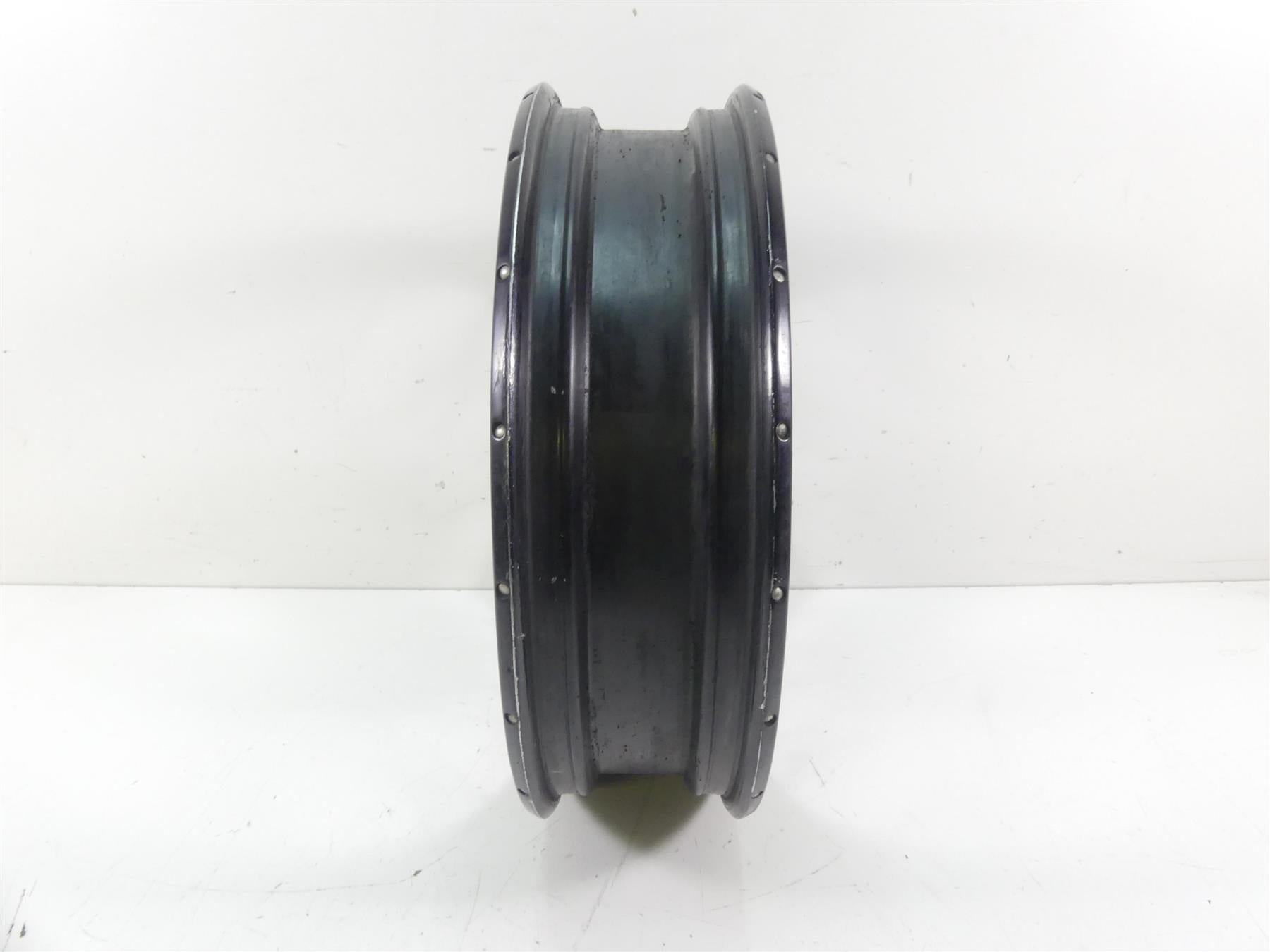 2012 BMW R1200 GS K255 Adventure Rear Spoke Wheel Rim 17x4 - Read 36318553004 {{ shop.shopifyCountryName }} - Mototech271