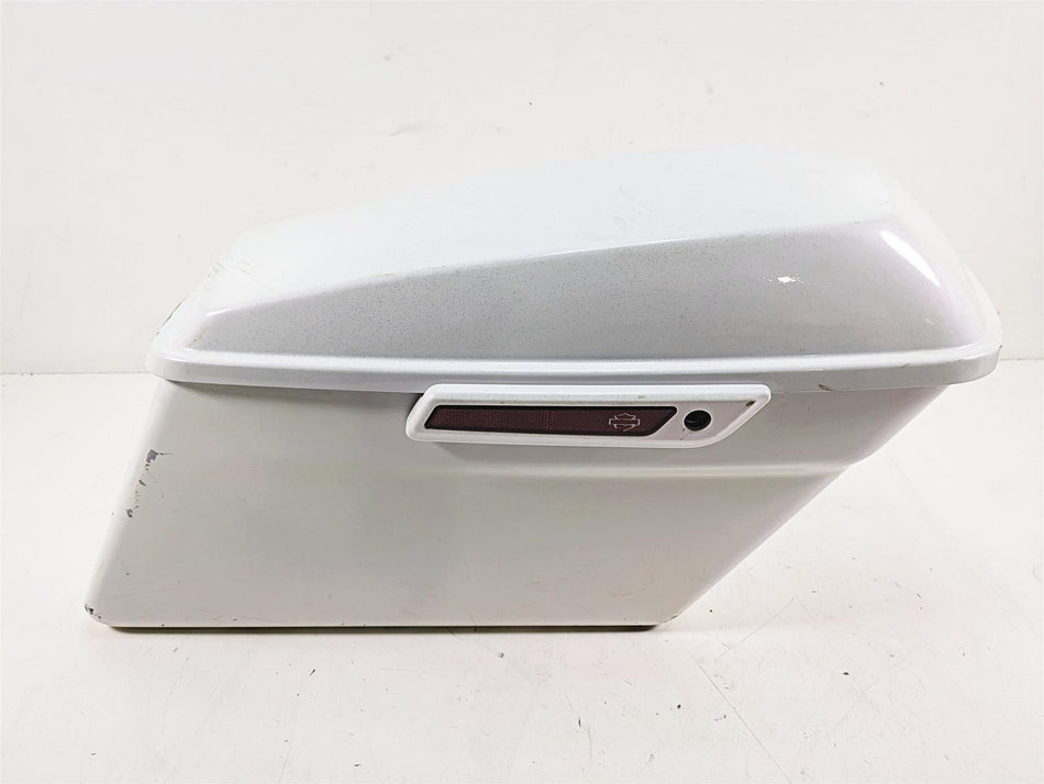 2019 Harley Touring FLHX Street Glide Right Saddlebag Saddle Bag 90200412 {{ shop.shopifyCountryName }} - Mototech271