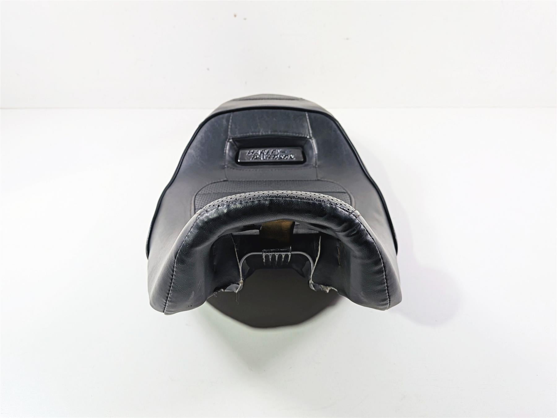 2014 Harley FXDL Dyna Low Rider Driver Rider Seat Saddle 52000136 {{ shop.shopifyCountryName }} - Mototech271