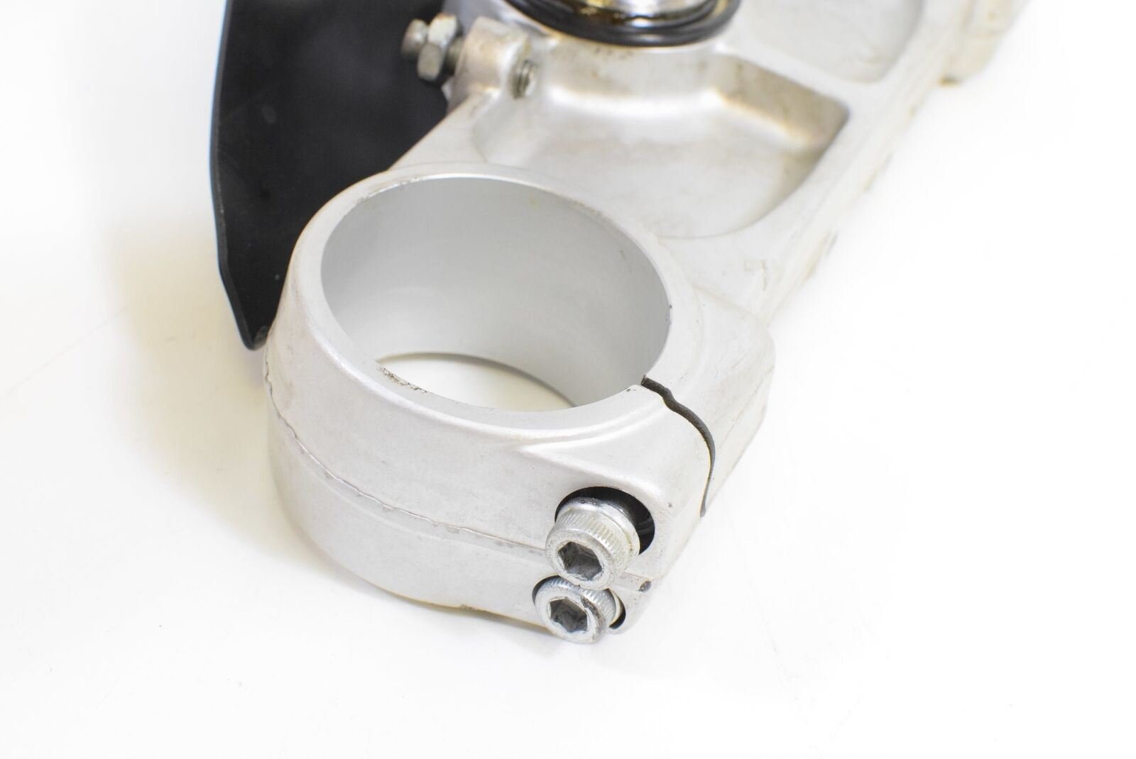 2006 Ducati Monster S2R 1000 Lower Triple Tree Steering Clamp 34220151C {{ shop.shopifyCountryName }} - Mototech271