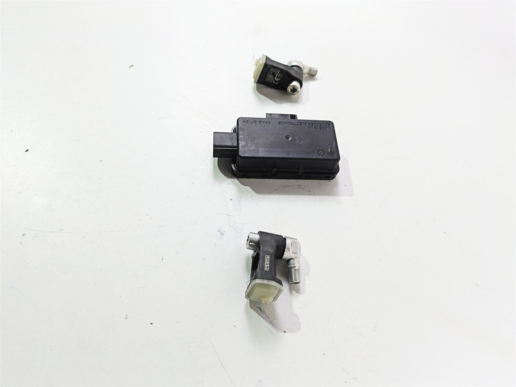 2021 BMW R1250GS K51 Adv Rdc Modul & Tire Pressure Sensor Set READ 65759832031 {{ shop.shopifyCountryName }} - Mototech271