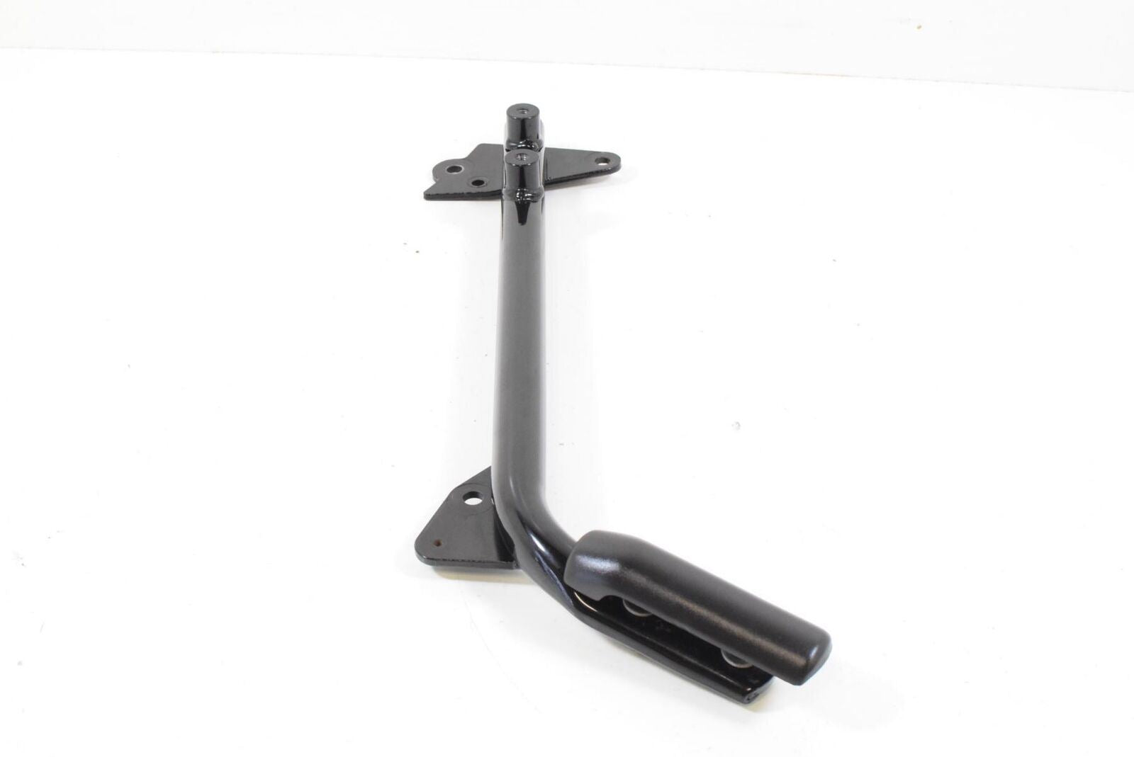 2014 Moto Guzzi V7 Stone 750 Right Front Frame Down Tube Lower Bar B063197 {{ shop.shopifyCountryName }} - Mototech271