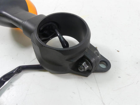 2013 Yamaha VMX17 V-Max 1700 Front Blinker Turn Signal Set 2S3-83310-10-00 {{ shop.shopifyCountryName }} - Mototech271