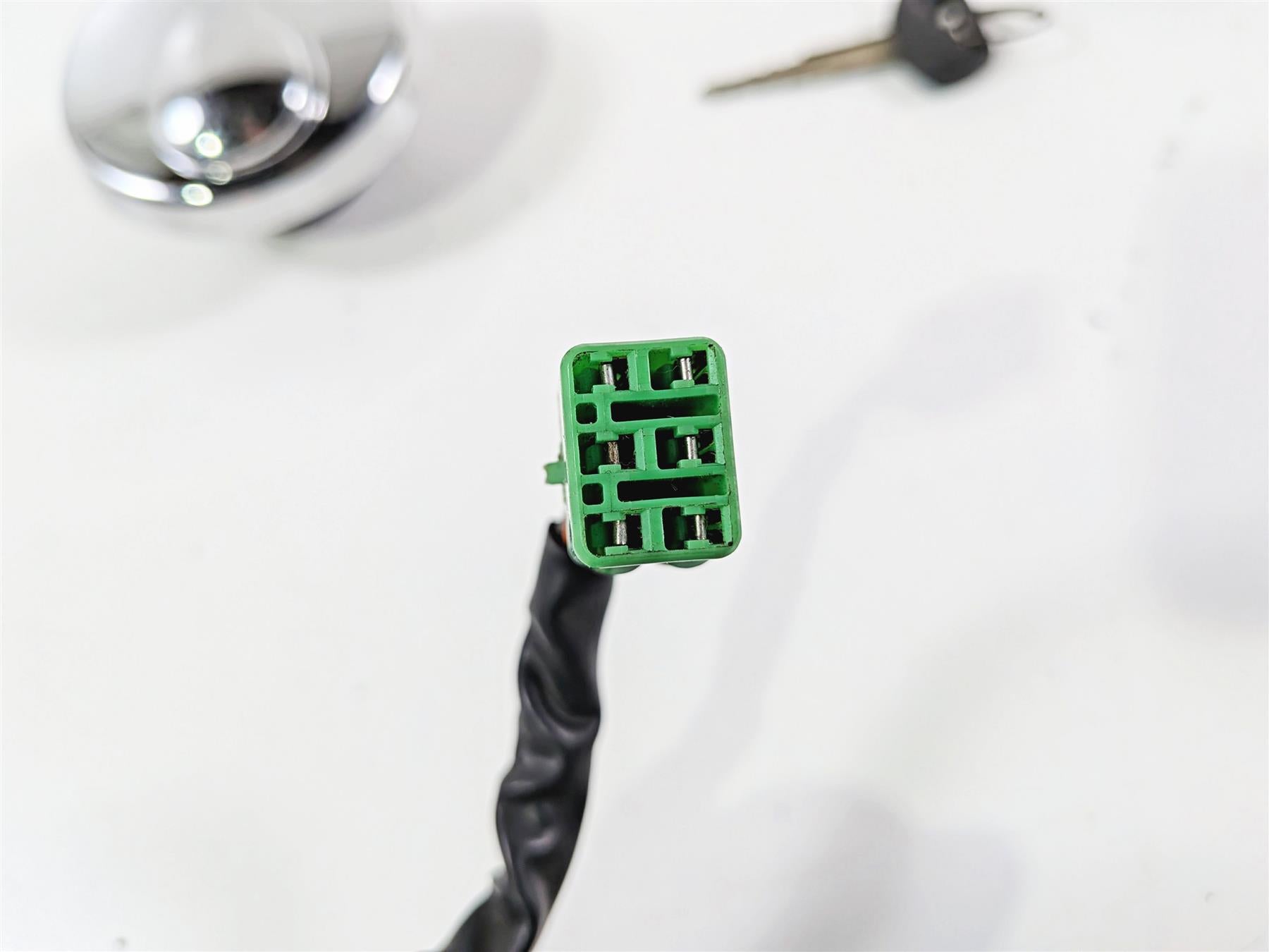 2004 Suzuki VL800 Intruder Volusia Ignition Switch Key Lock Set 37000-41820 {{ shop.shopifyCountryName }} - Mototech271