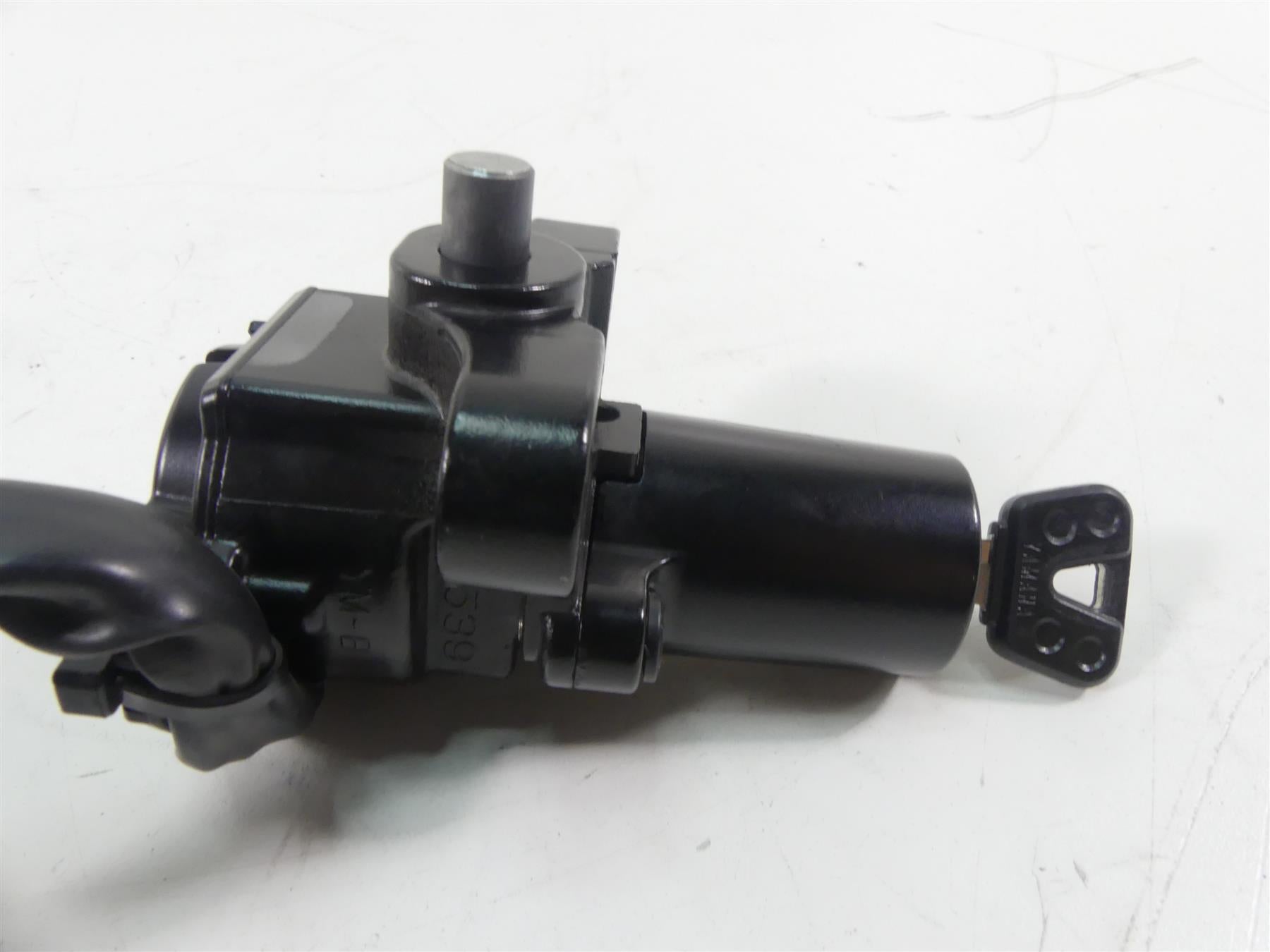 2015 Yamaha MT09 FZ09 Ignition Switch Key Seat Lock Set 1RC-82501-30-00 {{ shop.shopifyCountryName }} - Mototech271