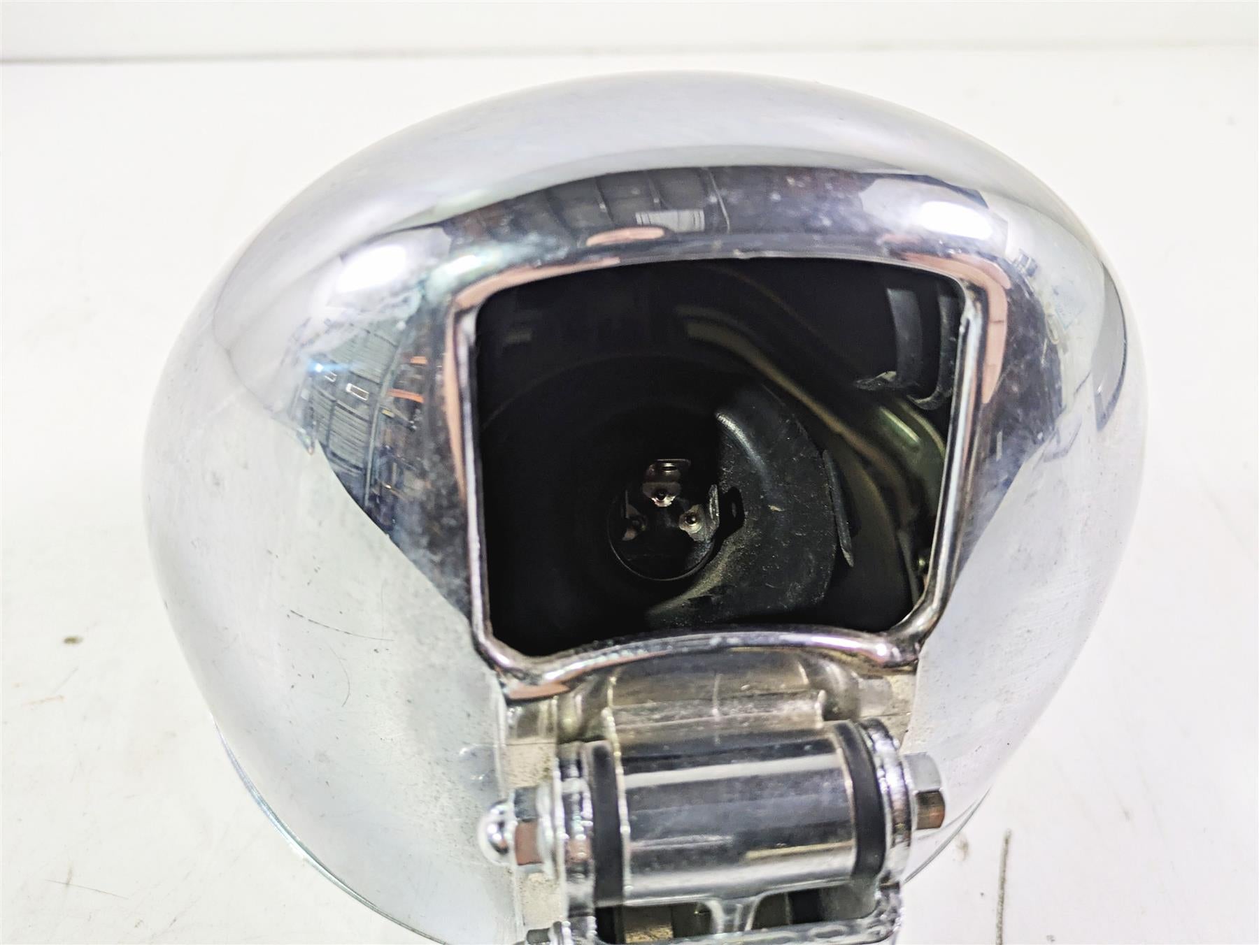 2002 Honda V-Twin VTX1800 C Headlight & Housing Set 33120-MCH-671 61301-MCH-670 {{ shop.shopifyCountryName }} - Mototech271