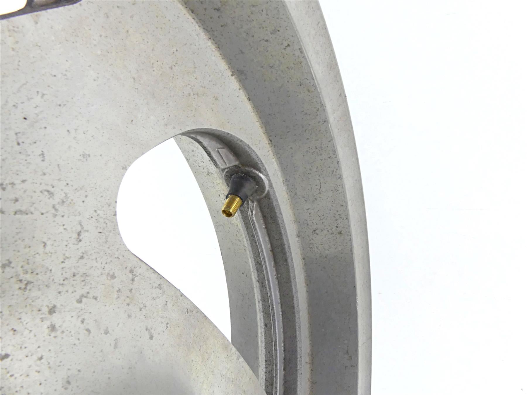 2007 Honda VTX1800 T2 Straight 17x3.5 Front Wheel Rim 44650-MCV-R10 {{ shop.shopifyCountryName }} - Mototech271