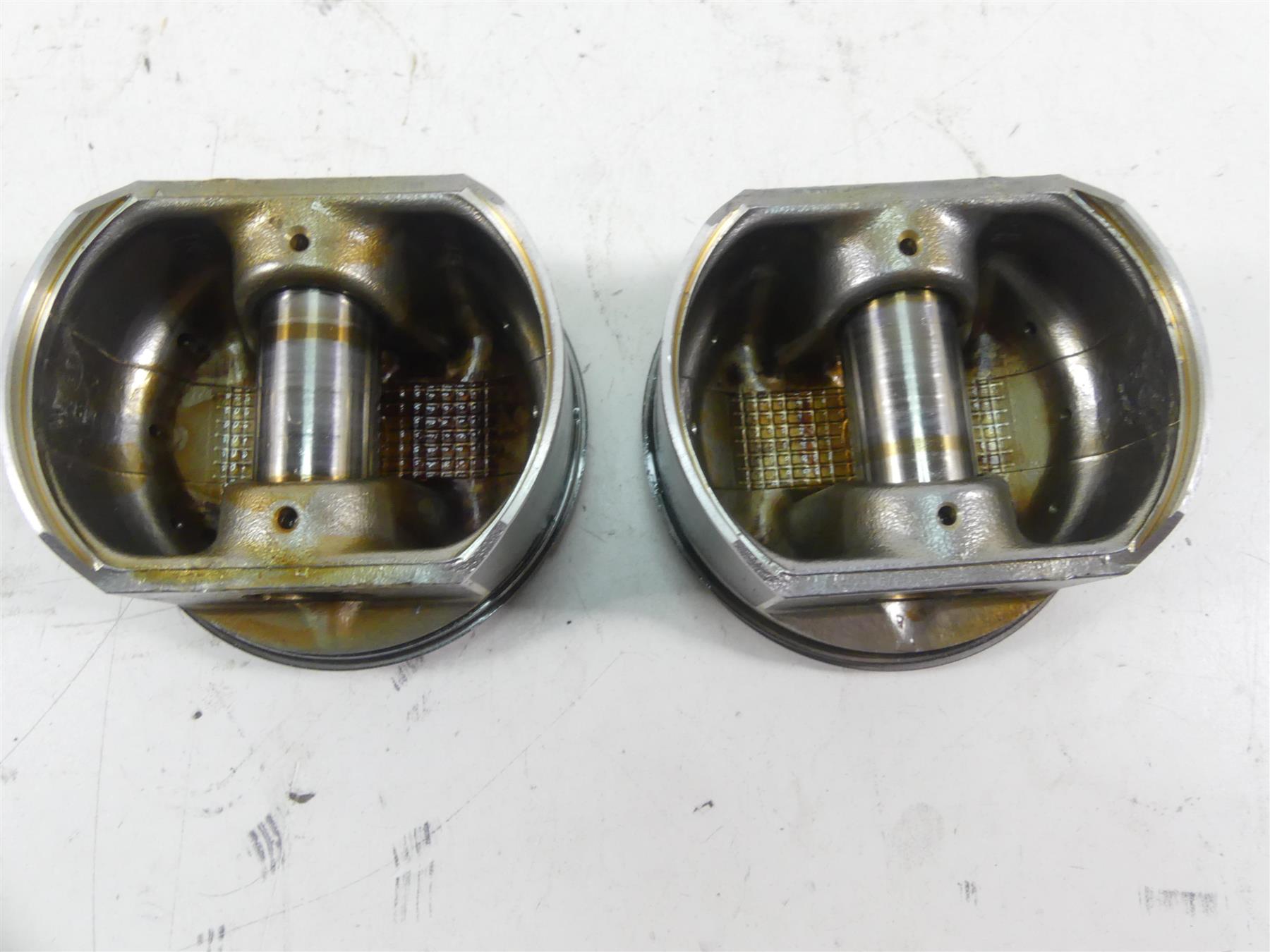 2002 Harley Softail FXSTDI Deuce Cylinder Jug Barrel Piston Set 16526-99 {{ shop.shopifyCountryName }} - Mototech271