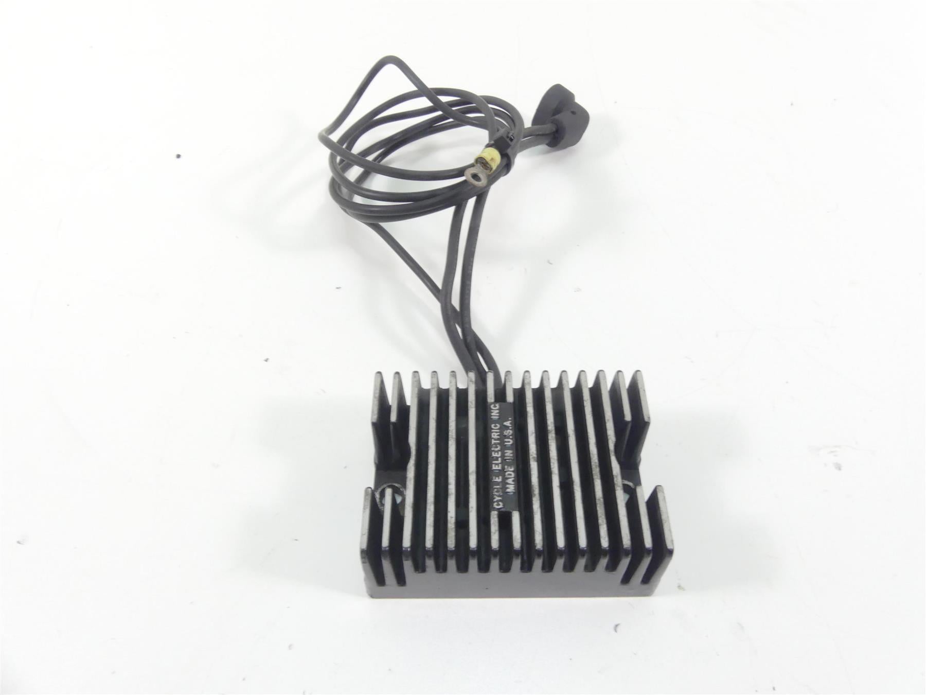 1995 Harley Touring FLHTCU Electra Glide Rectifier Voltage Regulator 74519-88B {{ shop.shopifyCountryName }} - Mototech271