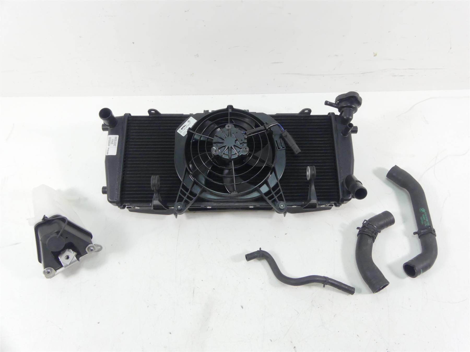 2016 BMW R1200RS K54  Radiator Fan Reservoir Hoses Set - No Leaks 17118525833 | Mototech271