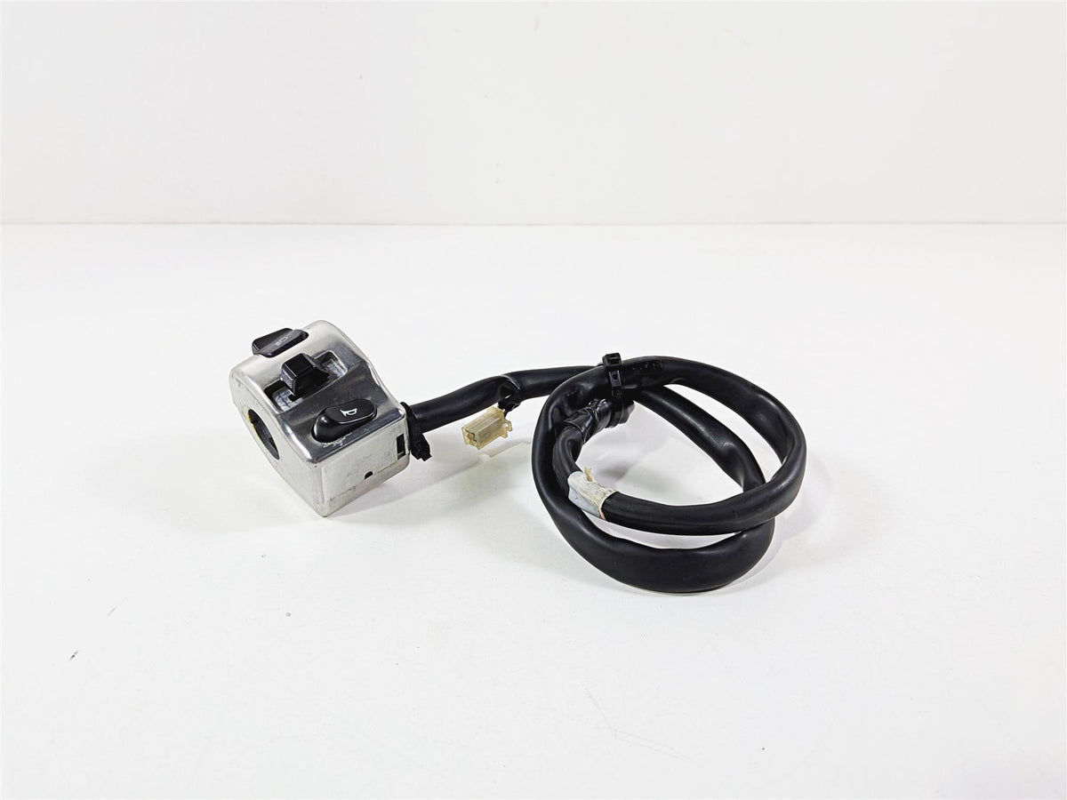 2006 Yamaha XVZ1300 Royal Star Left Hand Light Control Switch 1D6-83973-00-00 {{ shop.shopifyCountryName }} - Mototech271