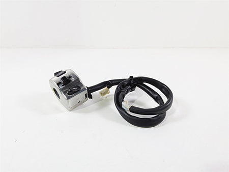 2006 Yamaha XVZ1300 Royal Star Left Hand Light Control Switch 1D6-83973-00-00 {{ shop.shopifyCountryName }} - Mototech271