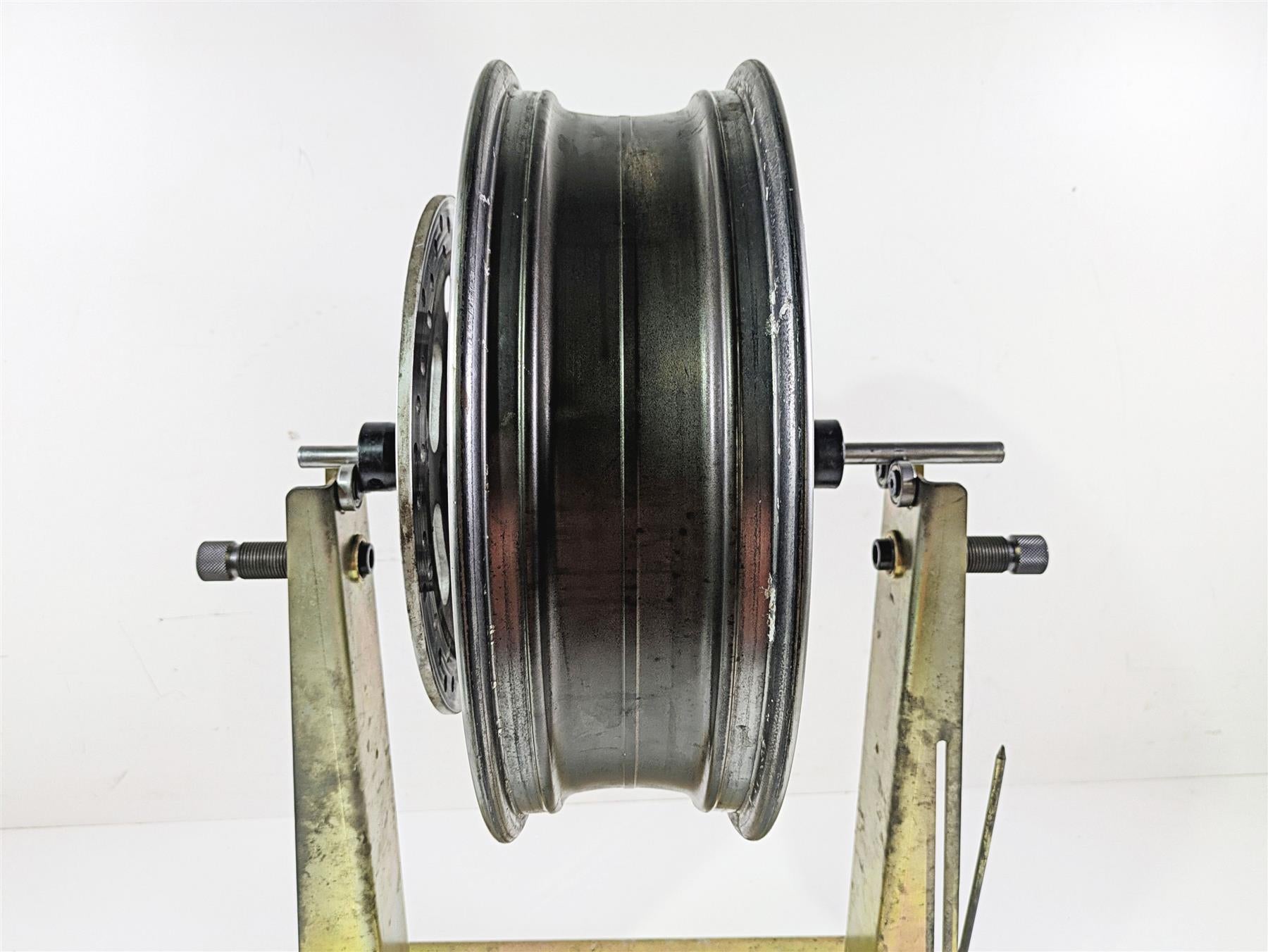 2008 Kawasaki VN1600 Vulcan Nomad Straight 16x4.5 Rear Wheel Rim 41073-0032 {{ shop.shopifyCountryName }} - Mototech271