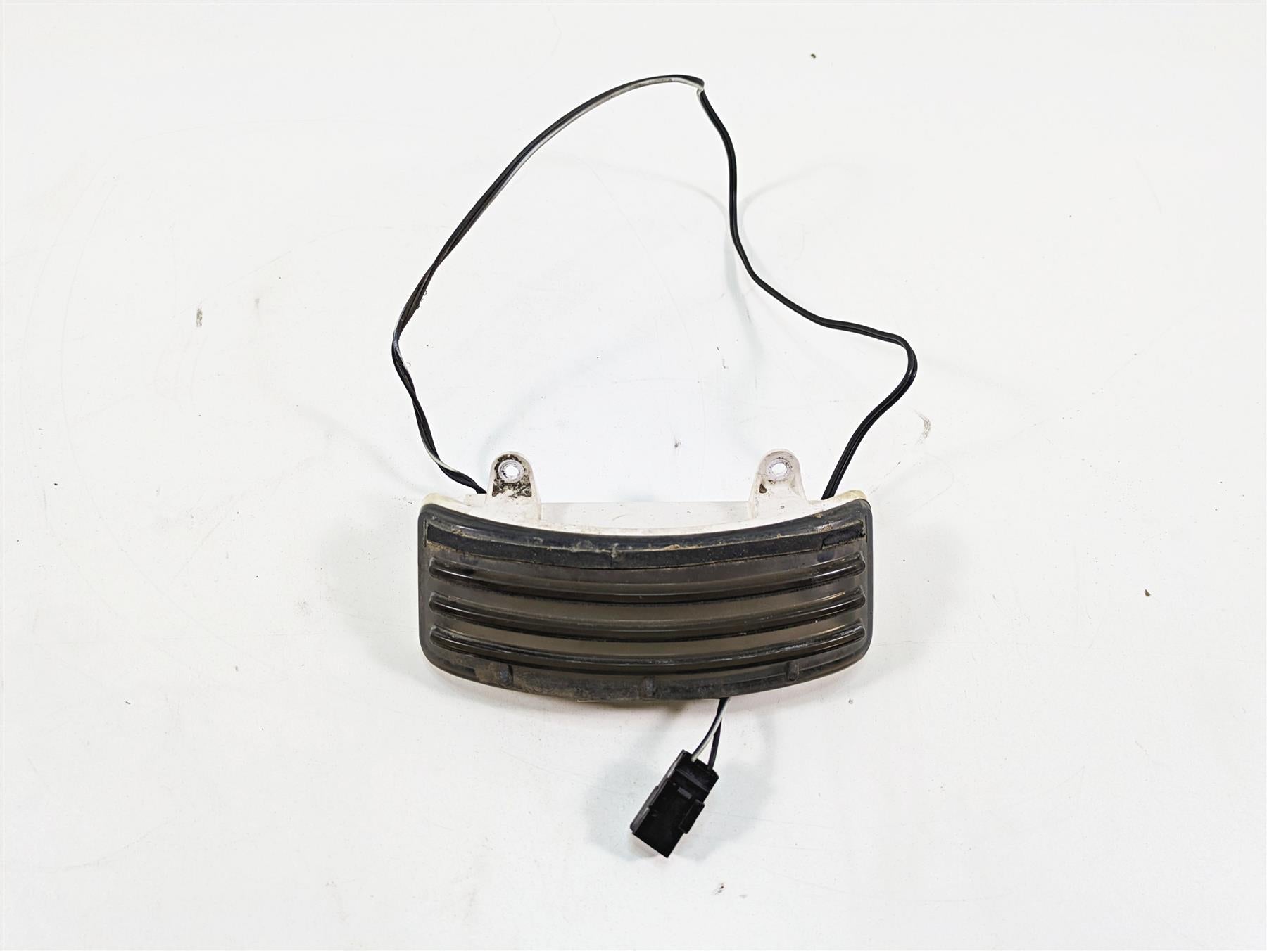 2006 Harley Touring FLHXI Street Glide Rear Fender Wing Fascia Light 69377-06 {{ shop.shopifyCountryName }} - Mototech271