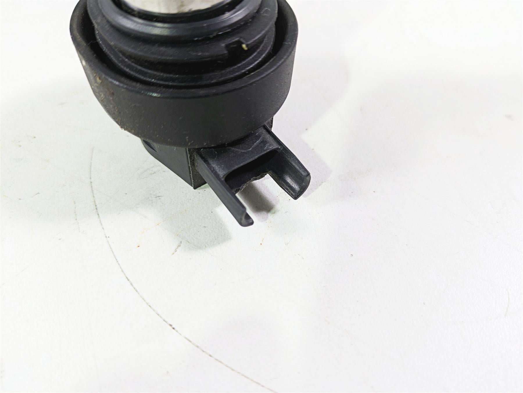 2016 BMW S1000RR K46 Ignition Coil Set - One Clip Broke 12138523972 {{ shop.shopifyCountryName }} - Mototech271