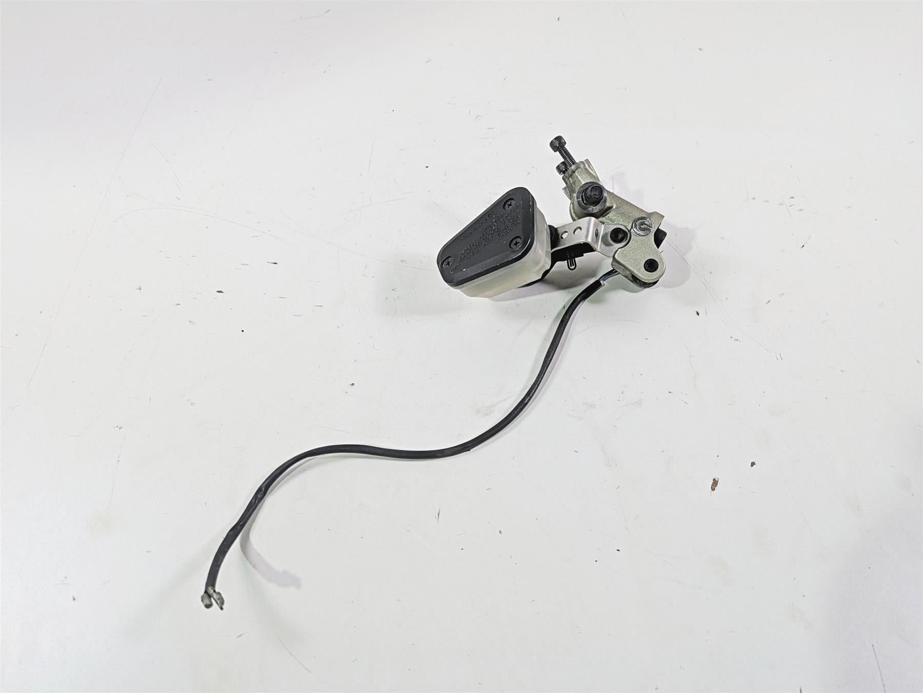 2012 Ducati Streetfighter 848 Brembo Clutch Radial Master Cylinder 63040483A {{ shop.shopifyCountryName }} - Mototech271
