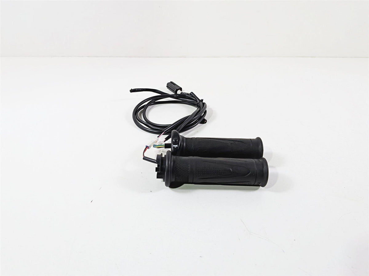 2022 Triumph Tiger 900 GT Pro Left Right Heated Hand Grip Heater Set T2042078 {{ shop.shopifyCountryName }} - Mototech271