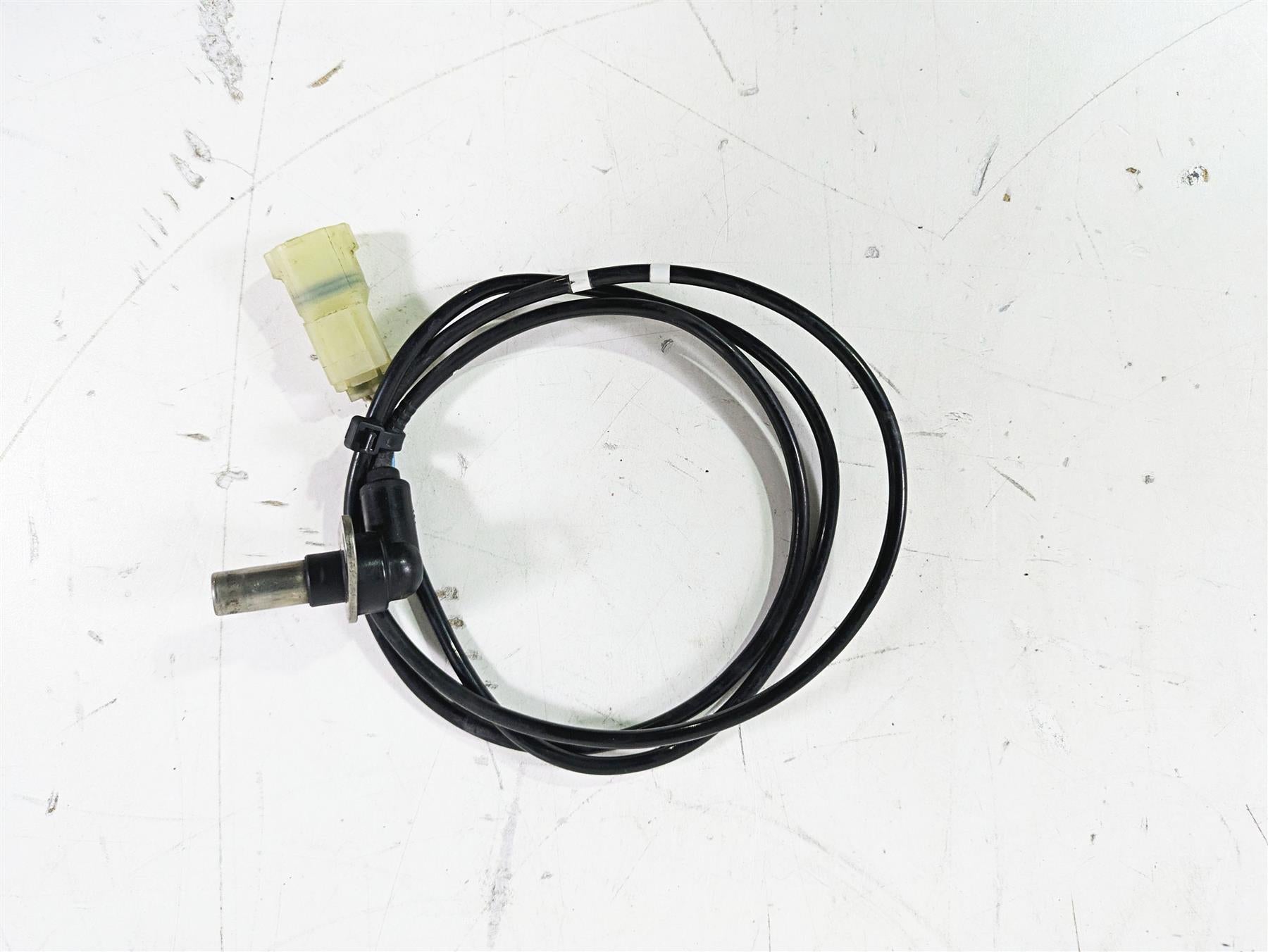 2015 Triumph Tiger Explorer XC Rear Abs Brake Wheel Speed Sensor T2024445 {{ shop.shopifyCountryName }} - Mototech271